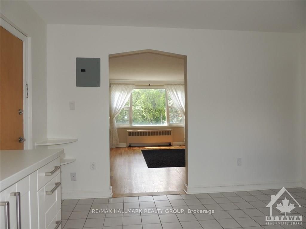 310 Byron Avenue Property Photo 7