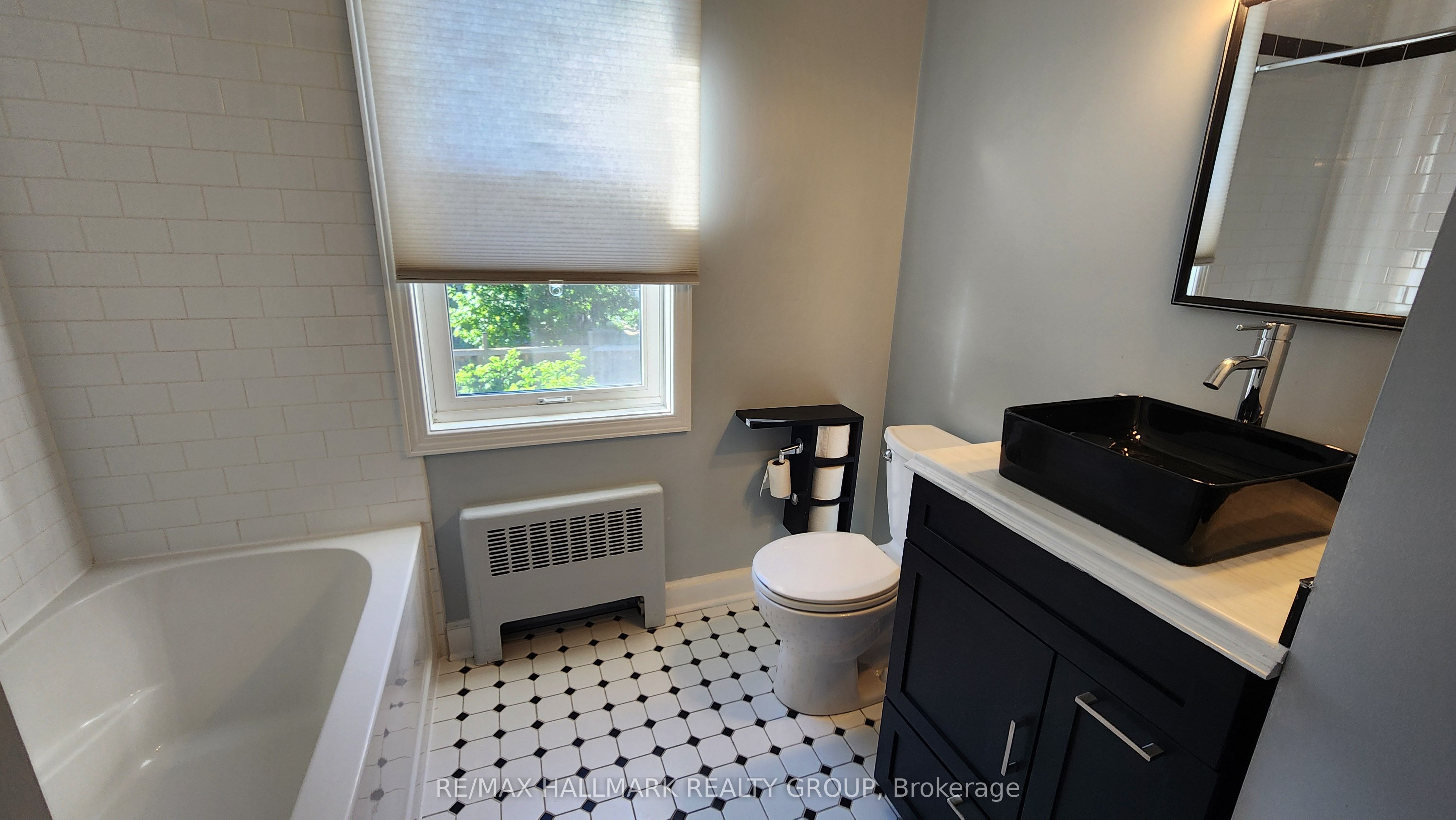 310 Byron Avenue Property Photo 24