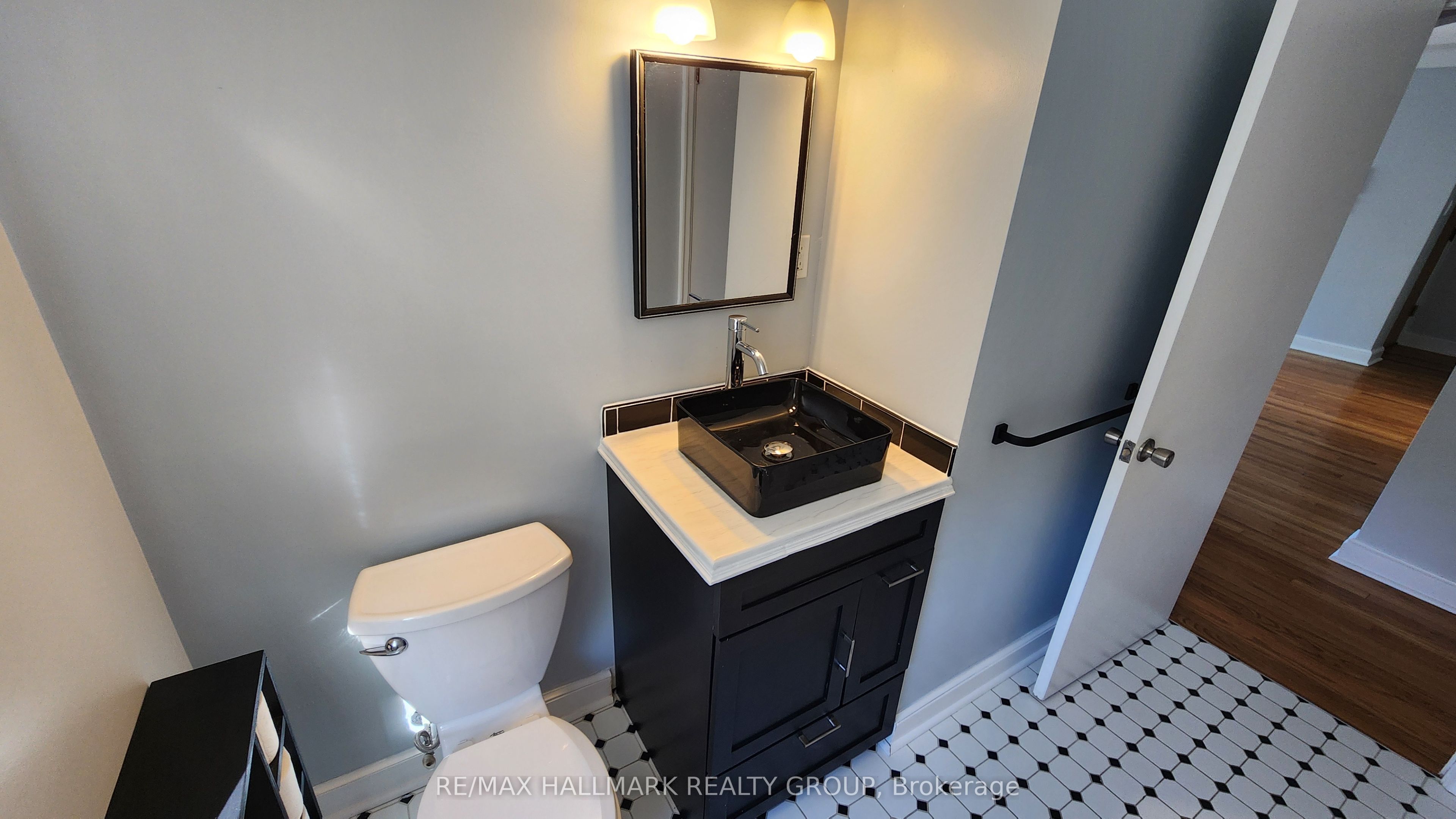 310 Byron Avenue Property Photo 25