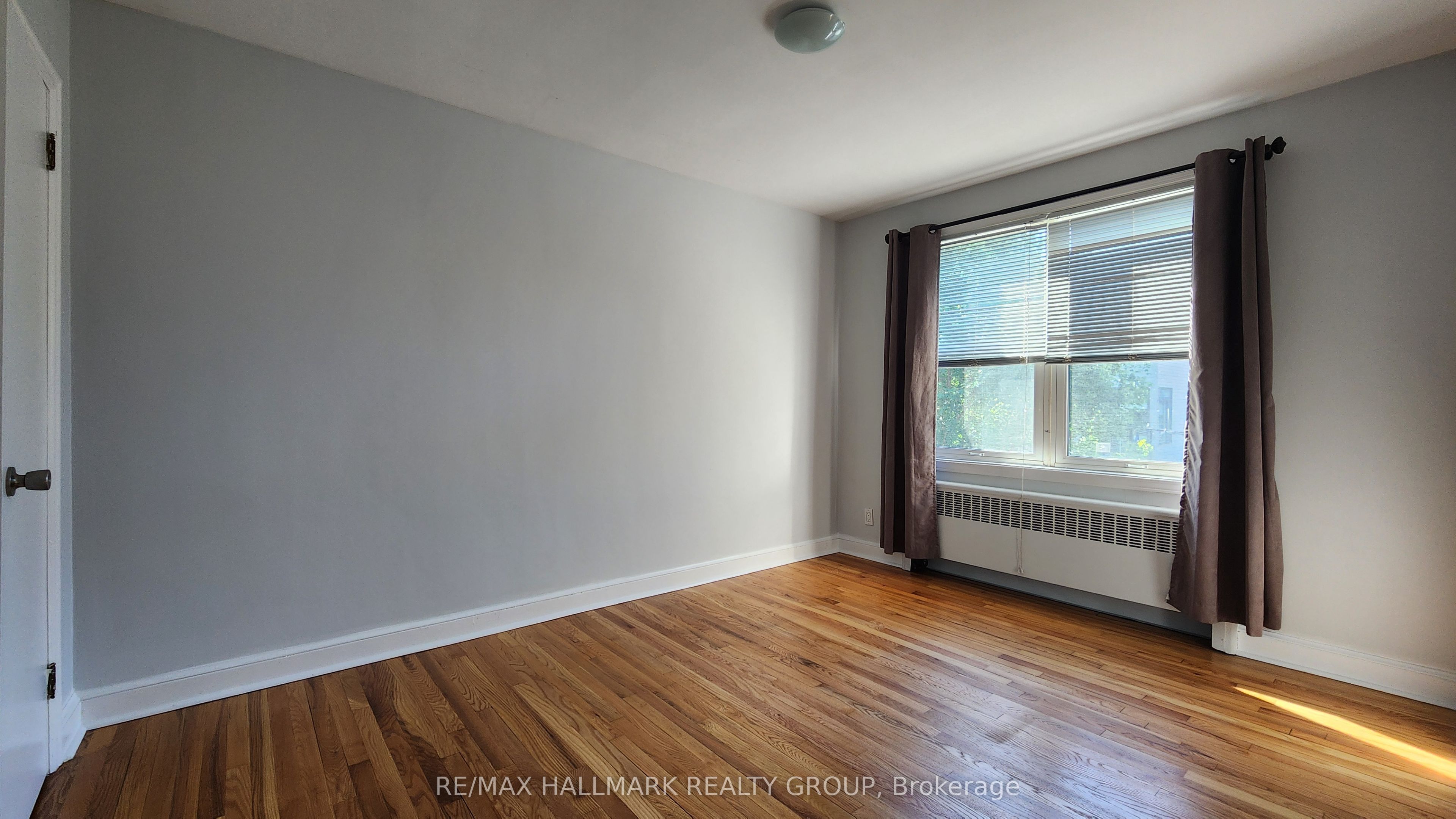 310 Byron Avenue Property Photo 27