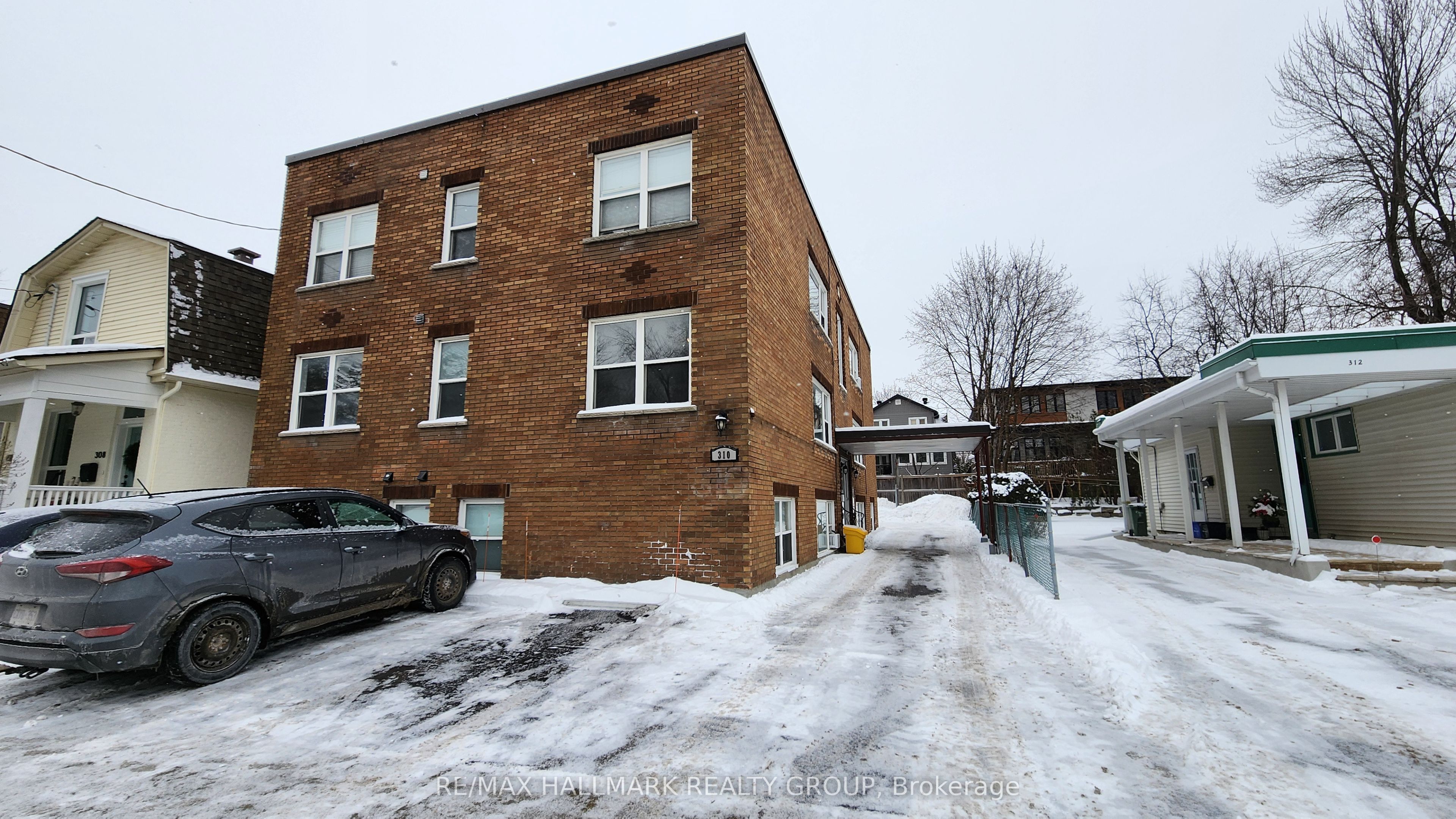 310 Byron Avenue Property Photo 41