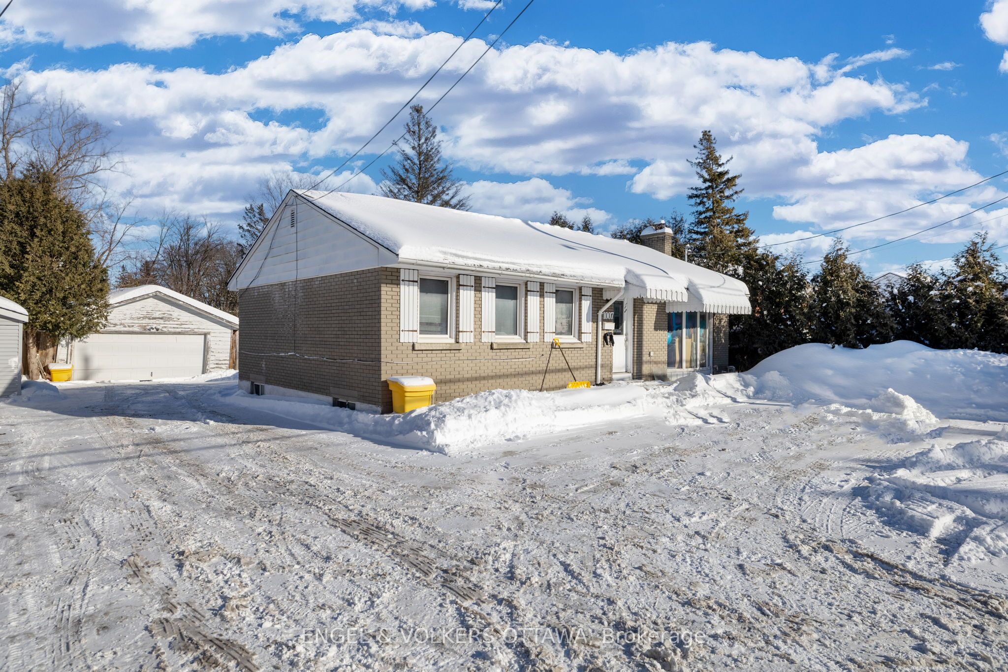 K1j 7m9 Real Estate Listings Main Image