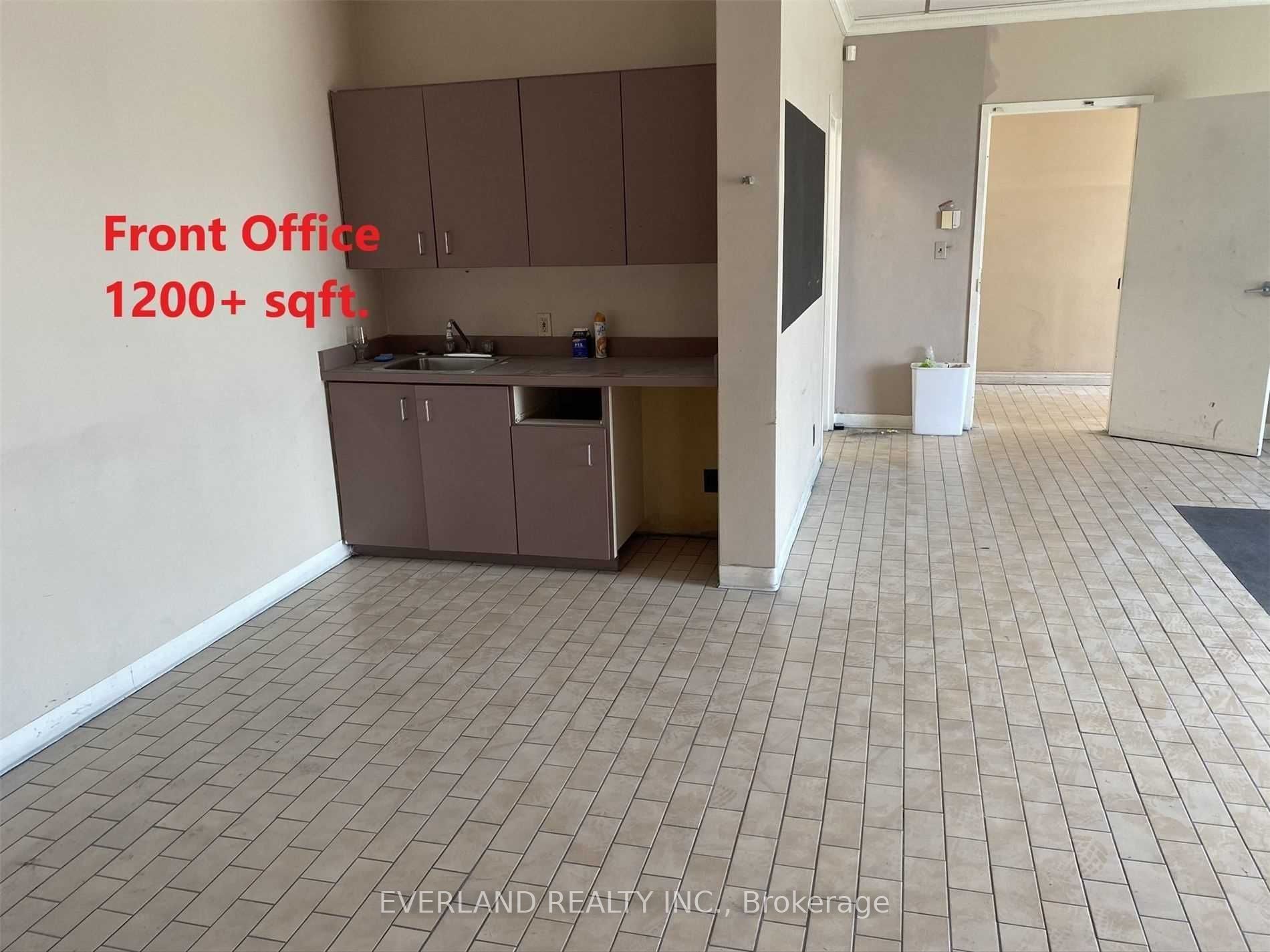 1053 Wellington Street Property Photo 9
