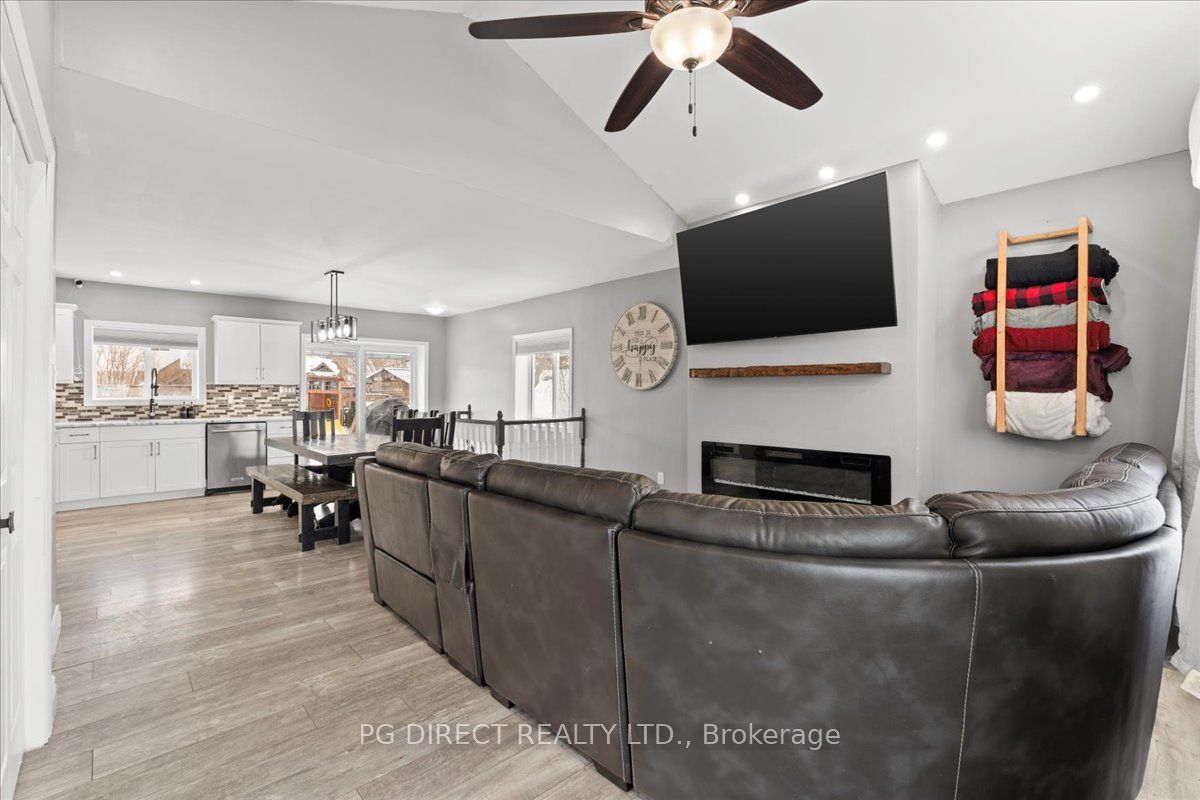 329 Sidney Street Property Photo 4