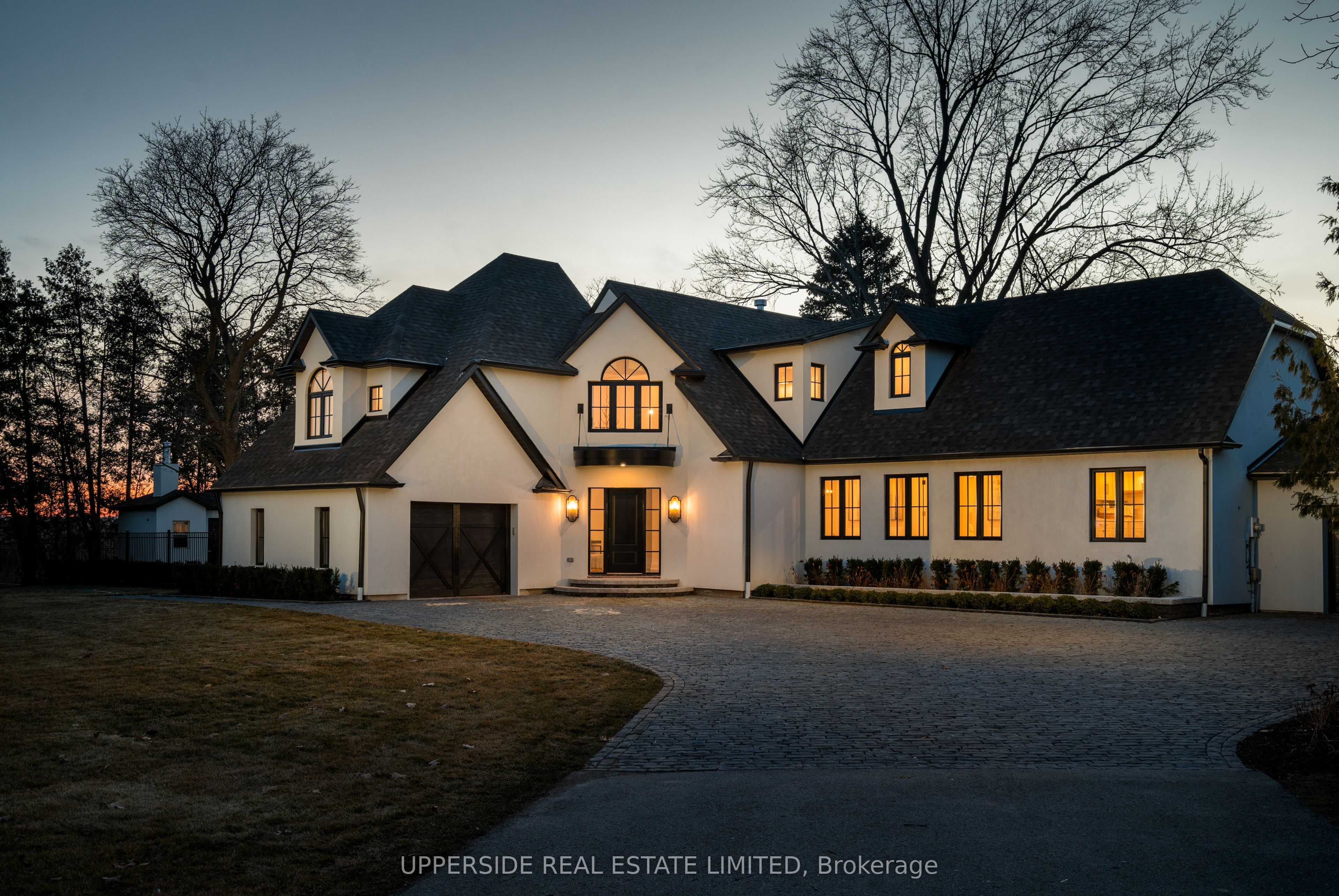 15886 Niagara River Parkway Property Photo