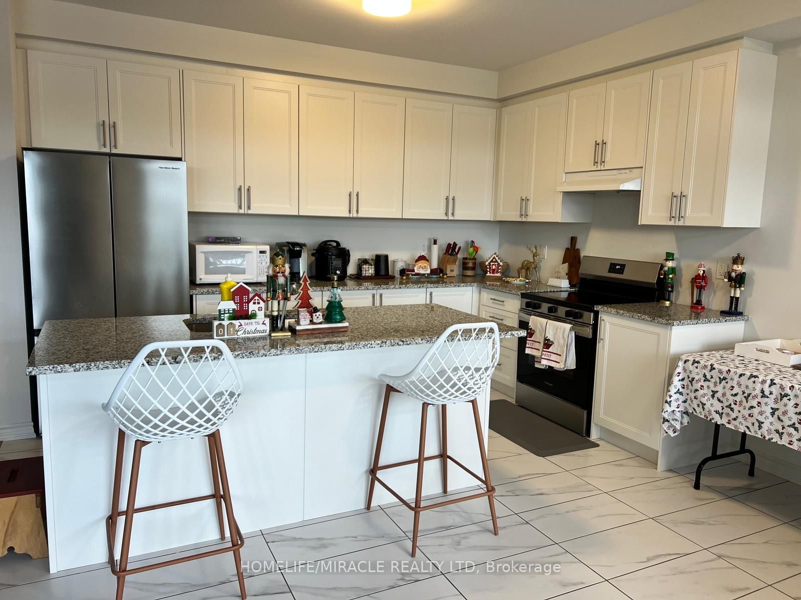 1004 Trailsview Avenue Property Photo 13