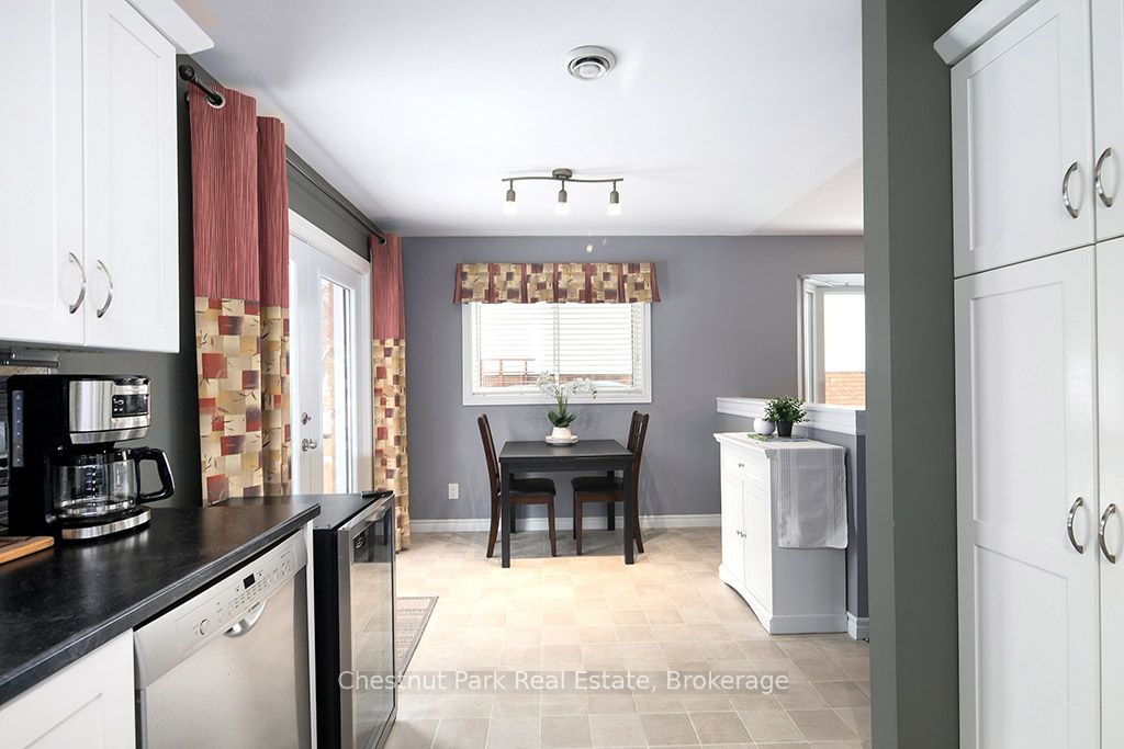 162 5th Avenue Property Photo 28