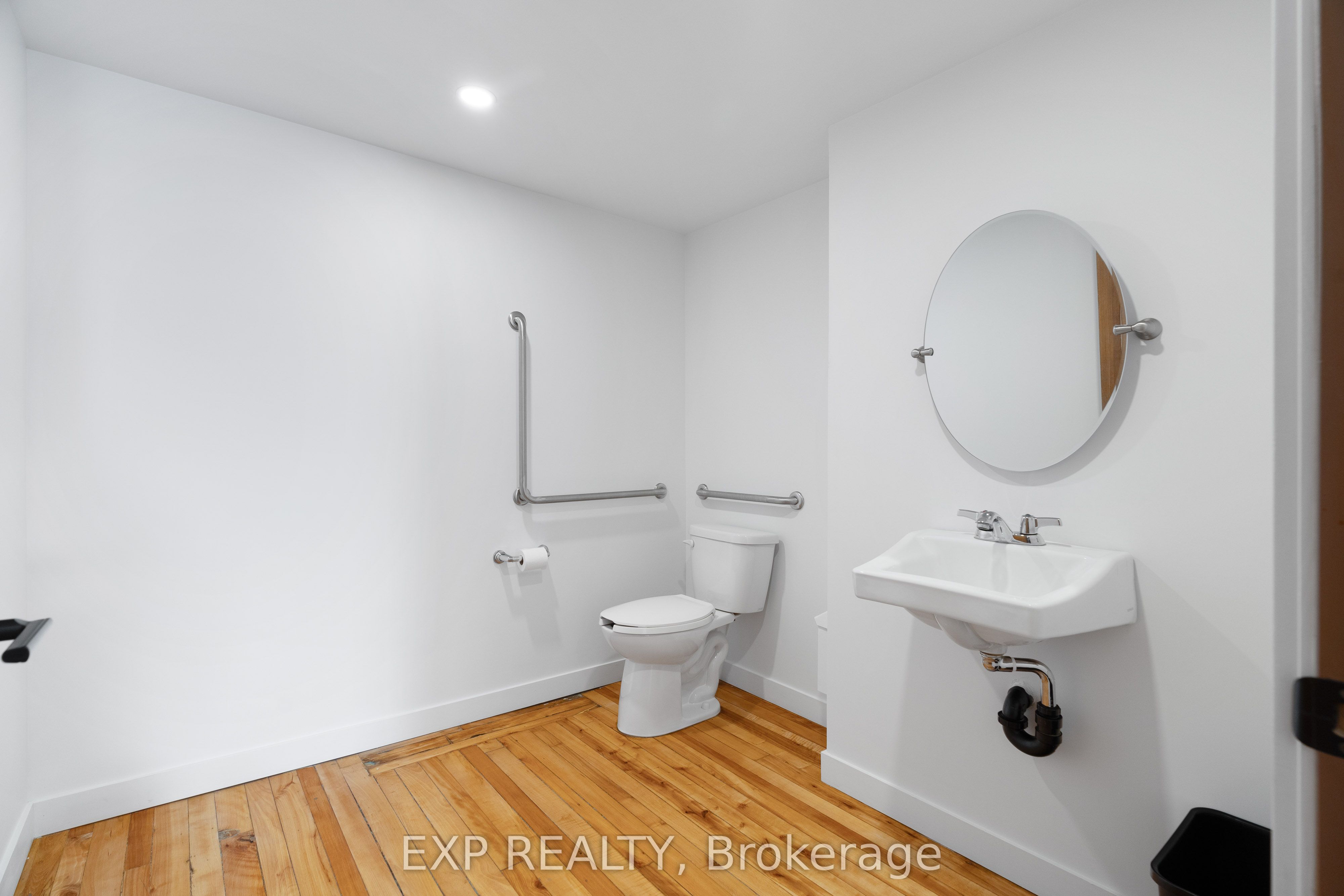 739 Principale Street Property Photo 9