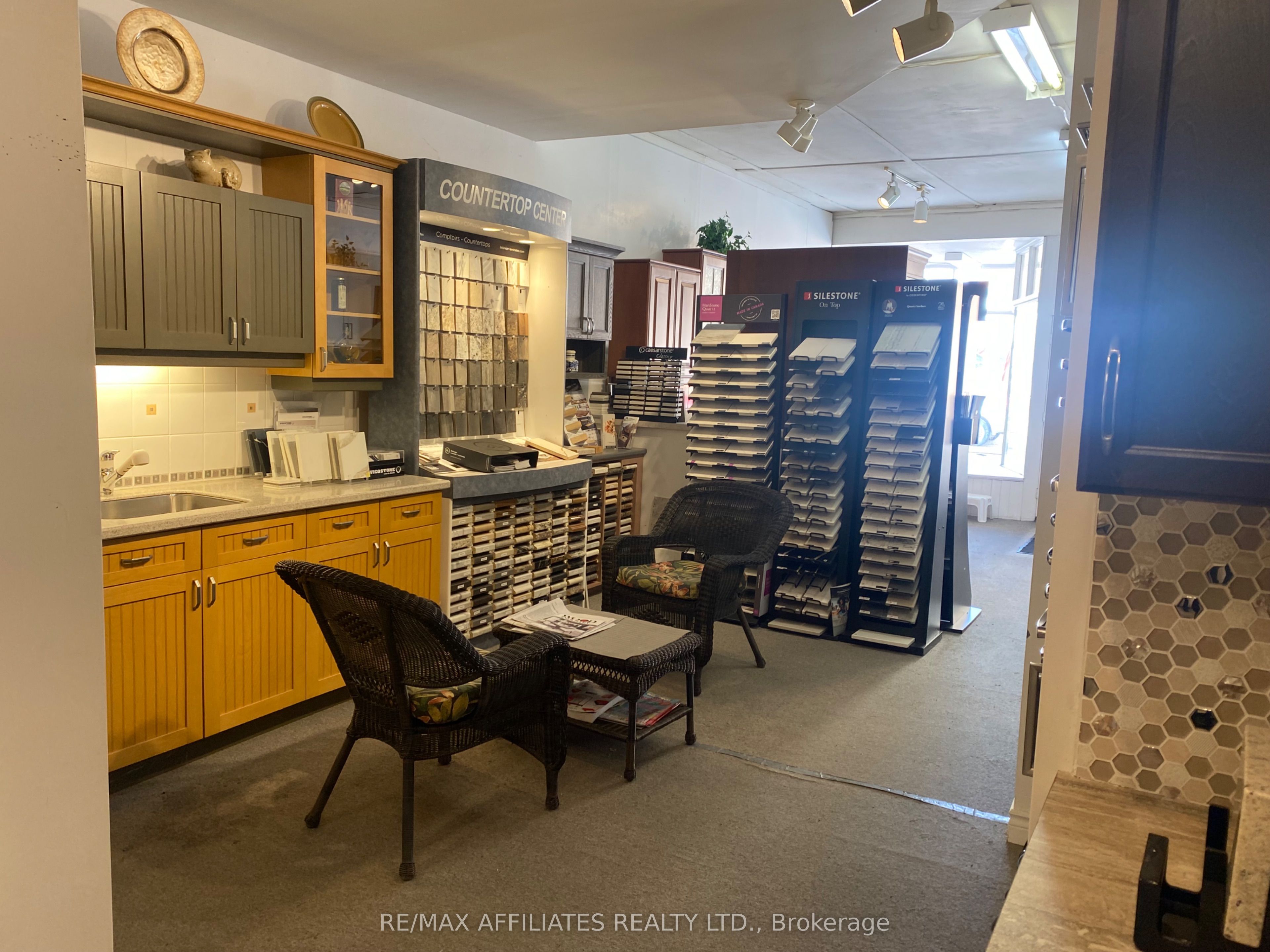 7 William Street Property Photo 4