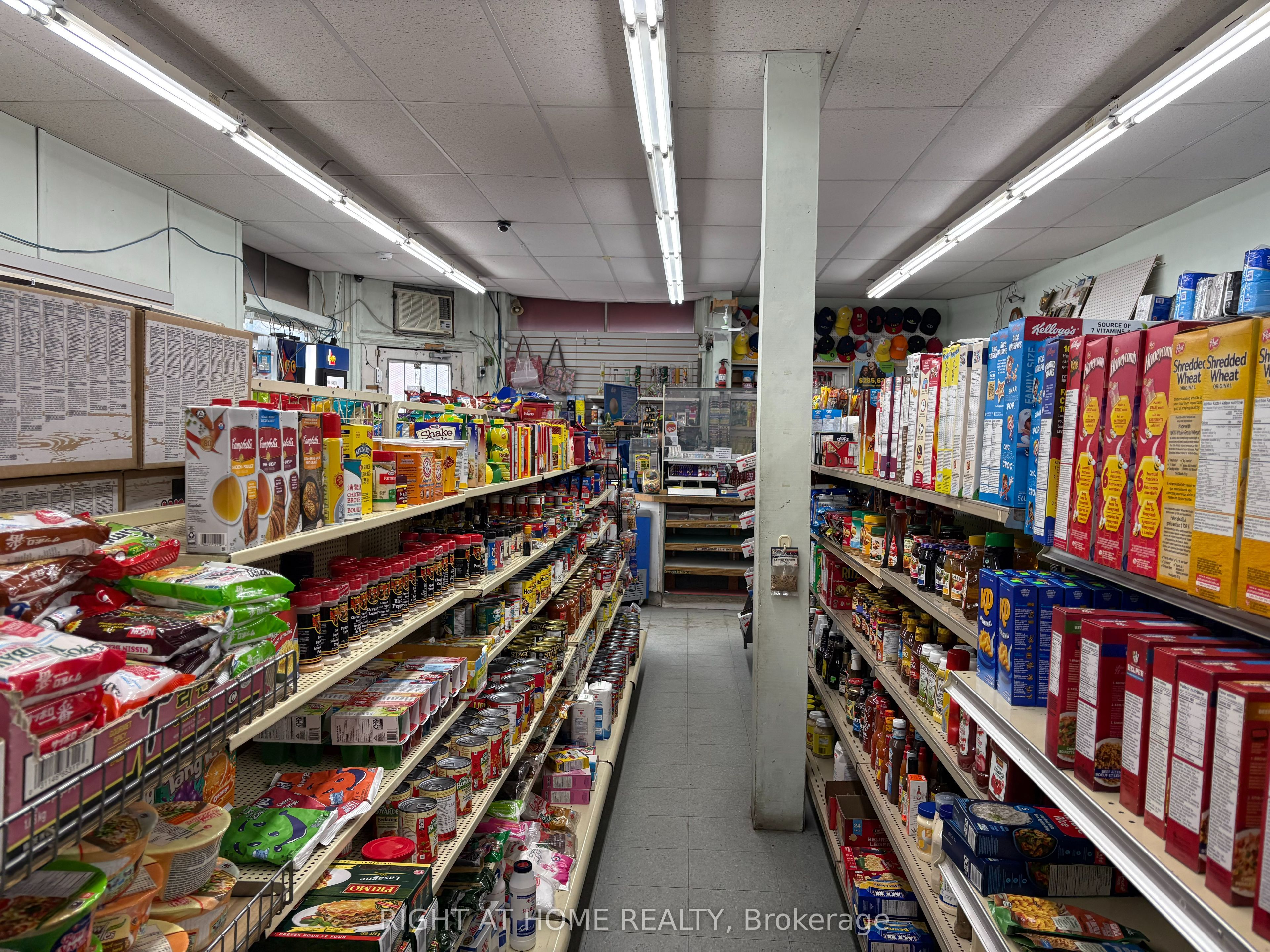 83 Walnut Street Property Photo 6