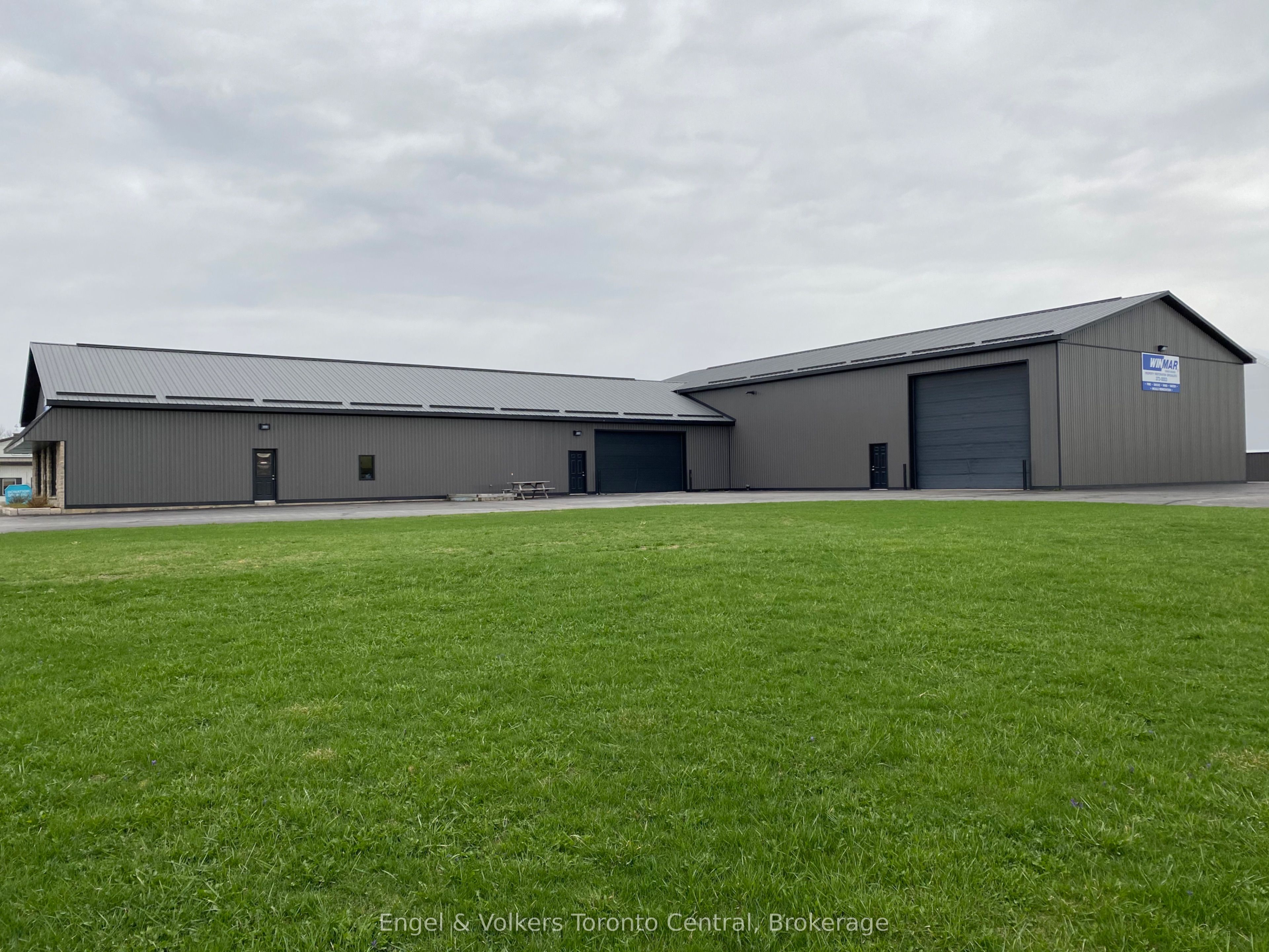 223023 17 Grey Road Property Photo 3