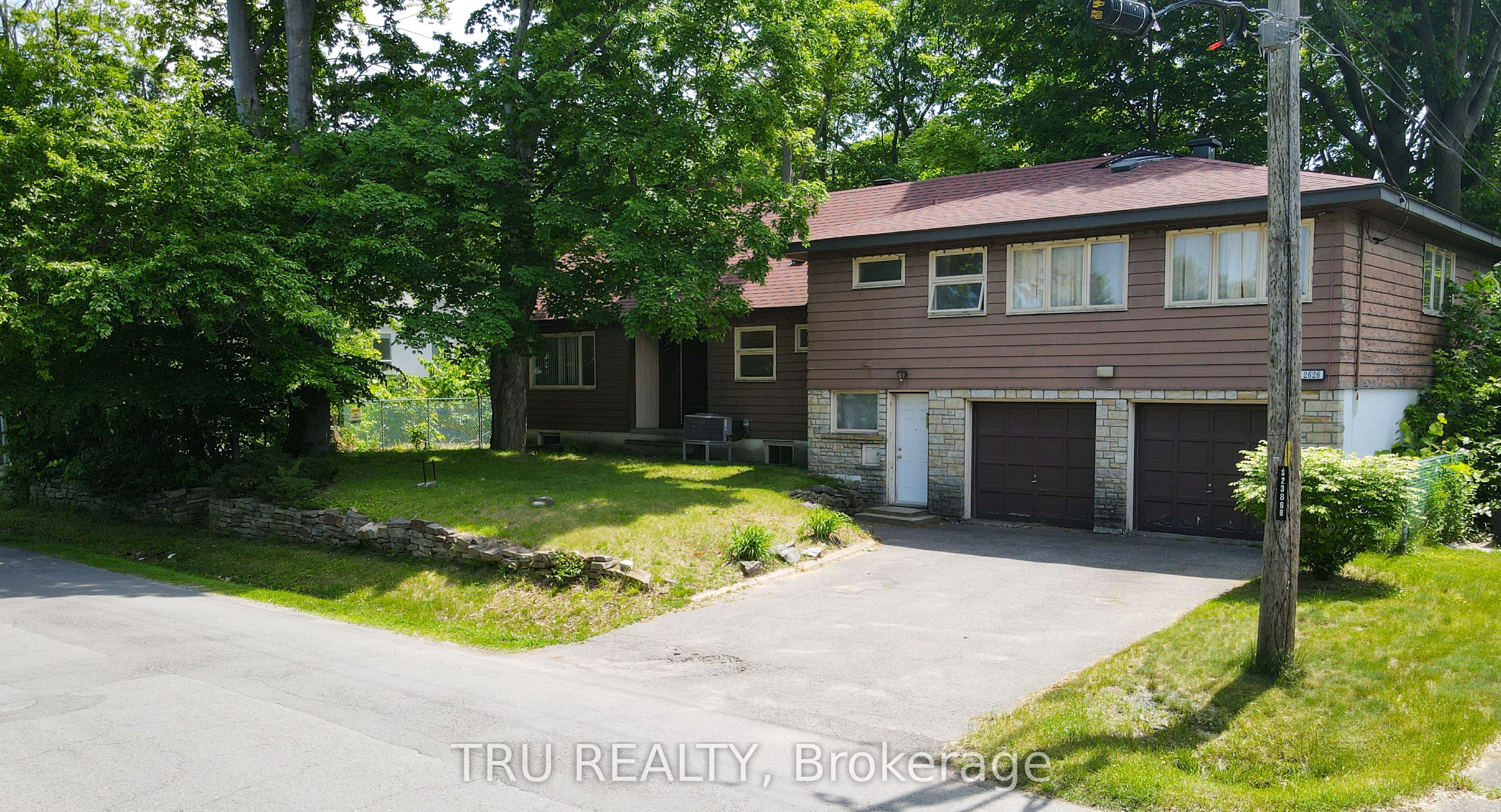 2626 Elmhurst Street Property Photo 1