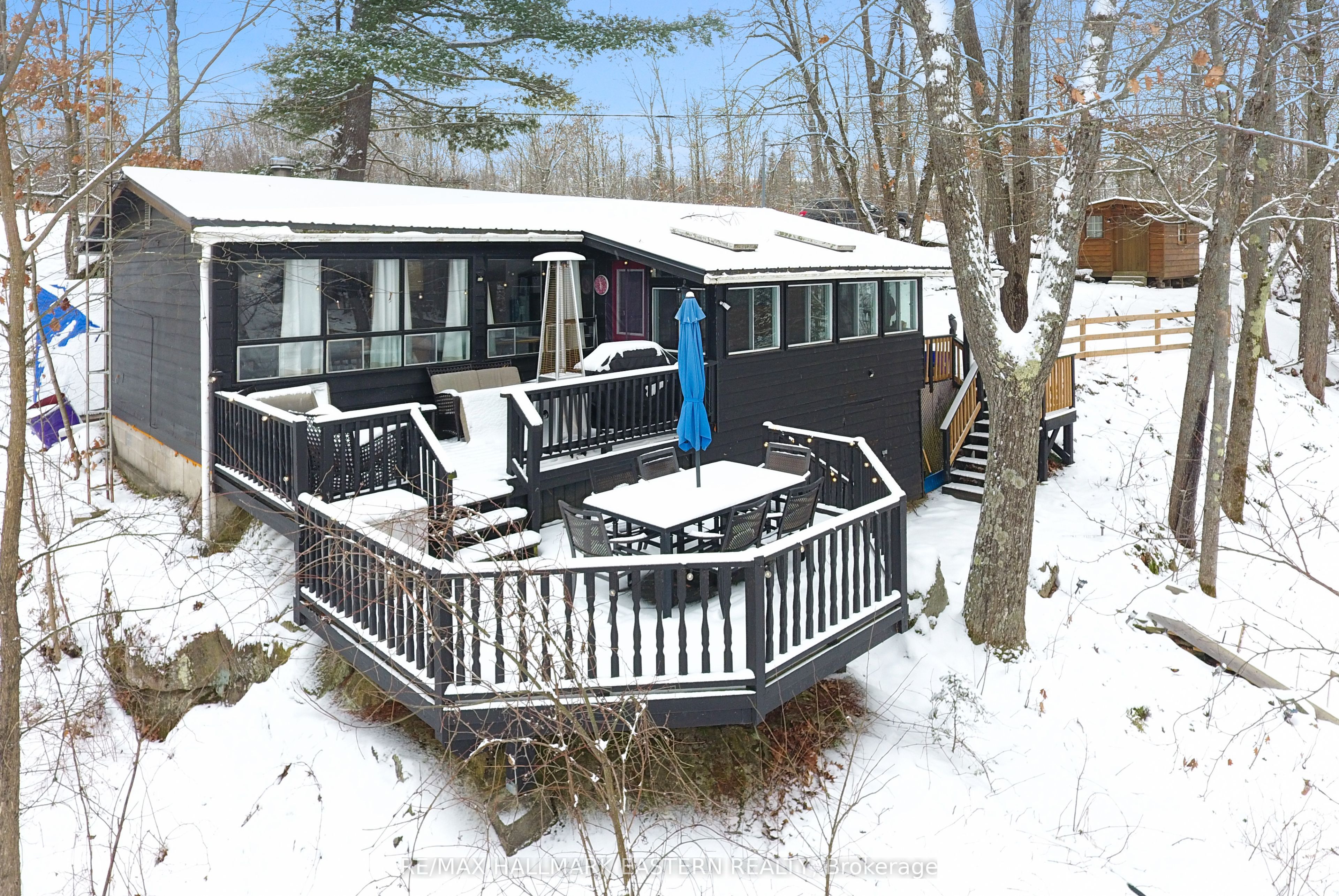 2335 Lakeside Road Property Photo