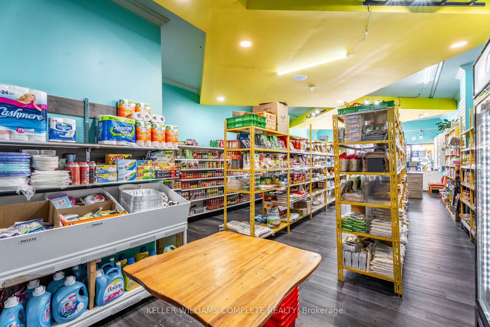 519 King Street Property Photo 18