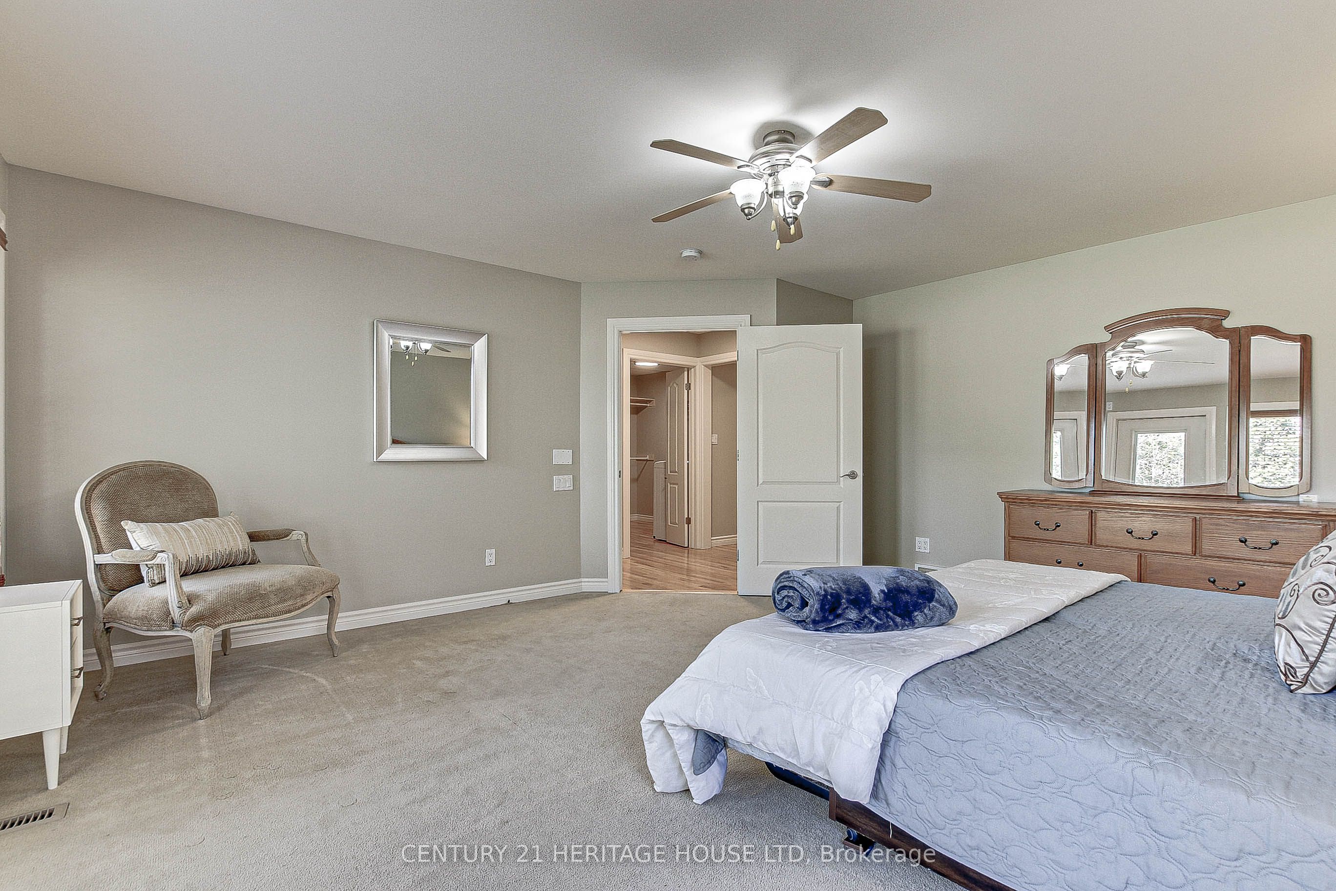 641 George Street Property Photo 9