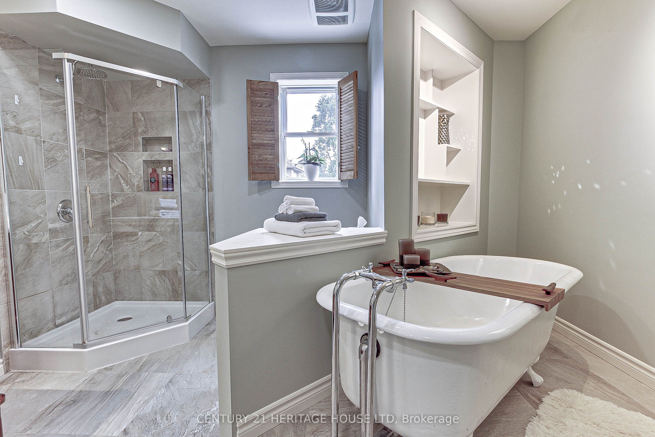 641 George Street Property Photo 23