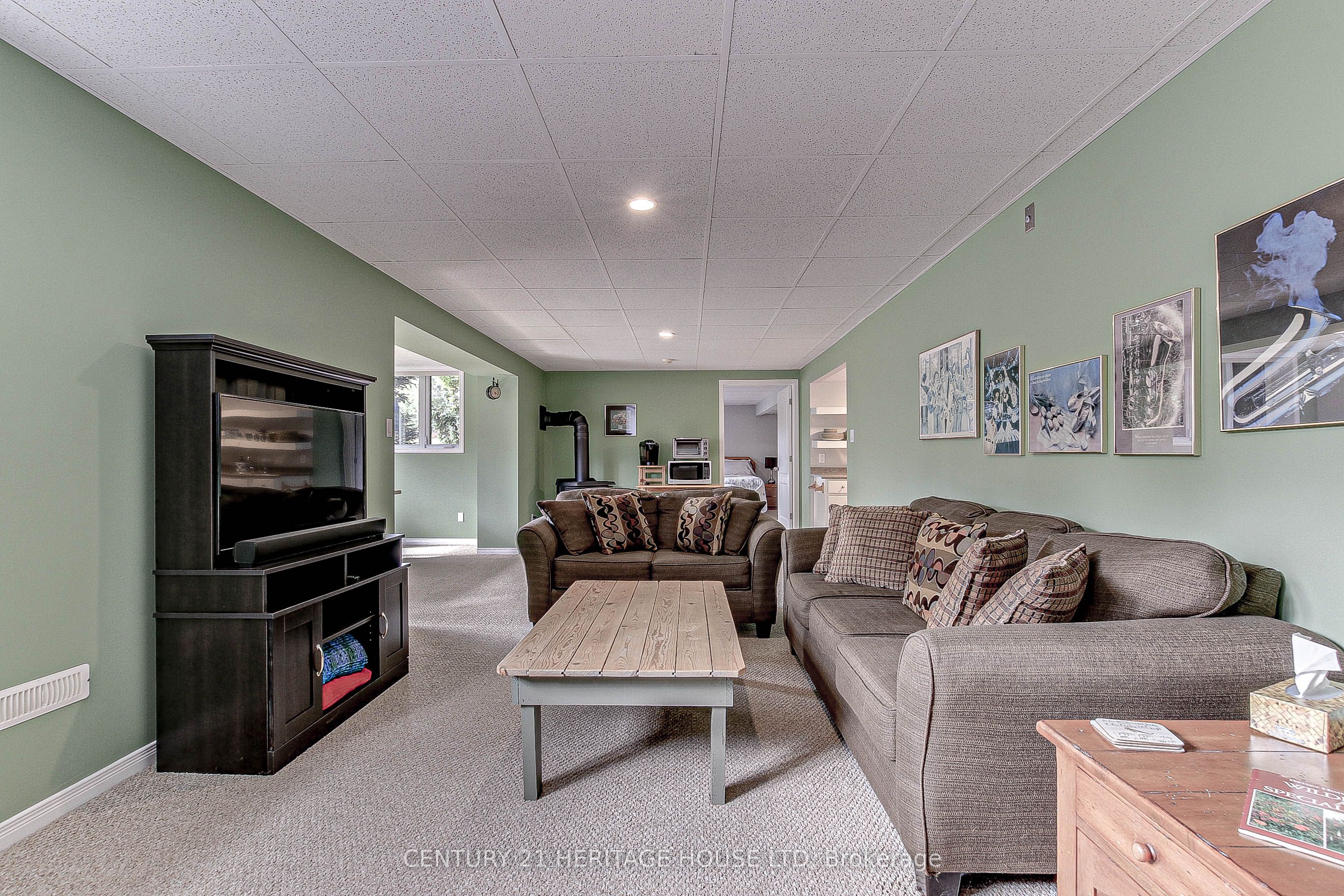 641 George Street Property Photo 31