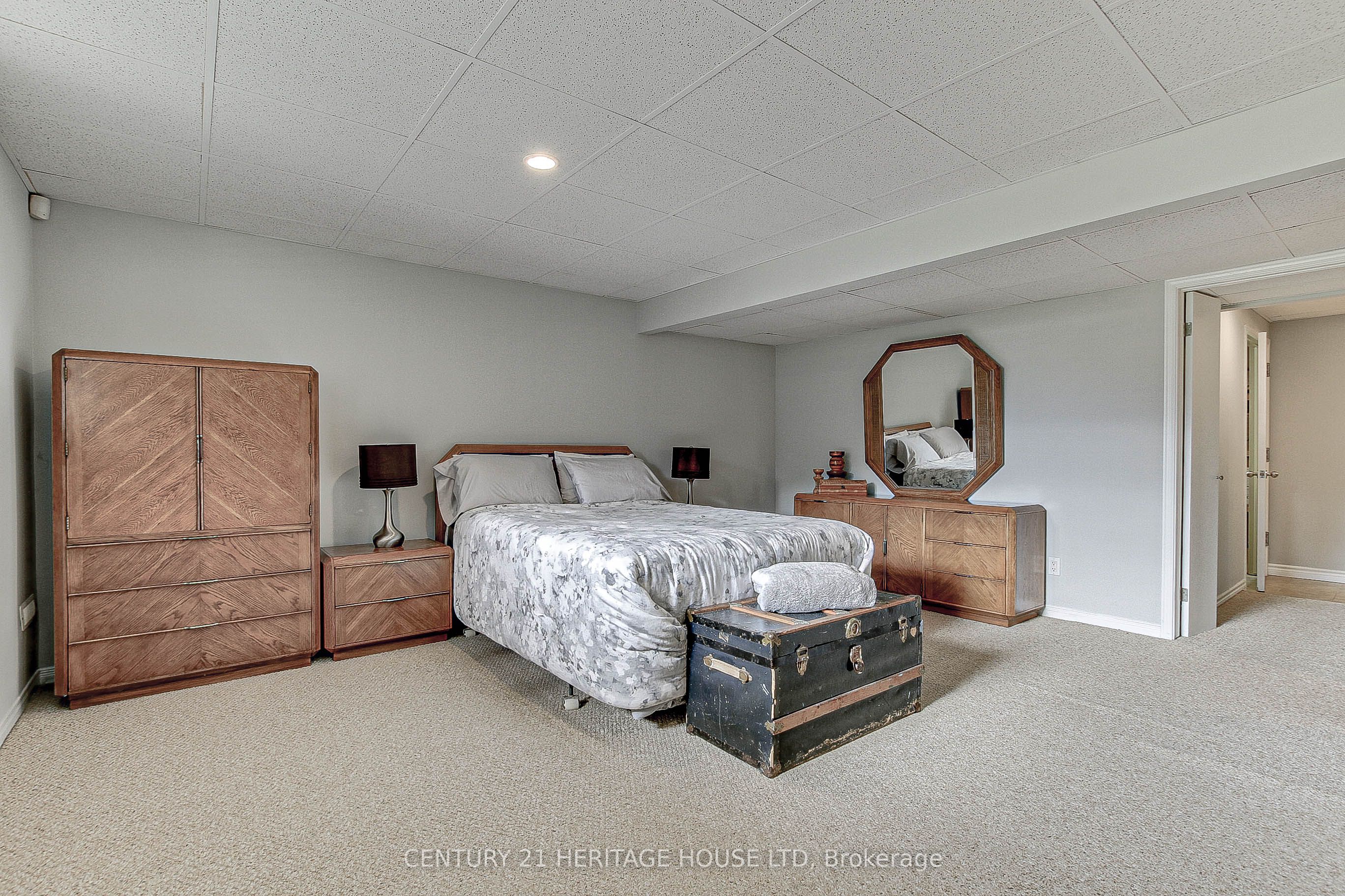 641 George Street Property Photo 34