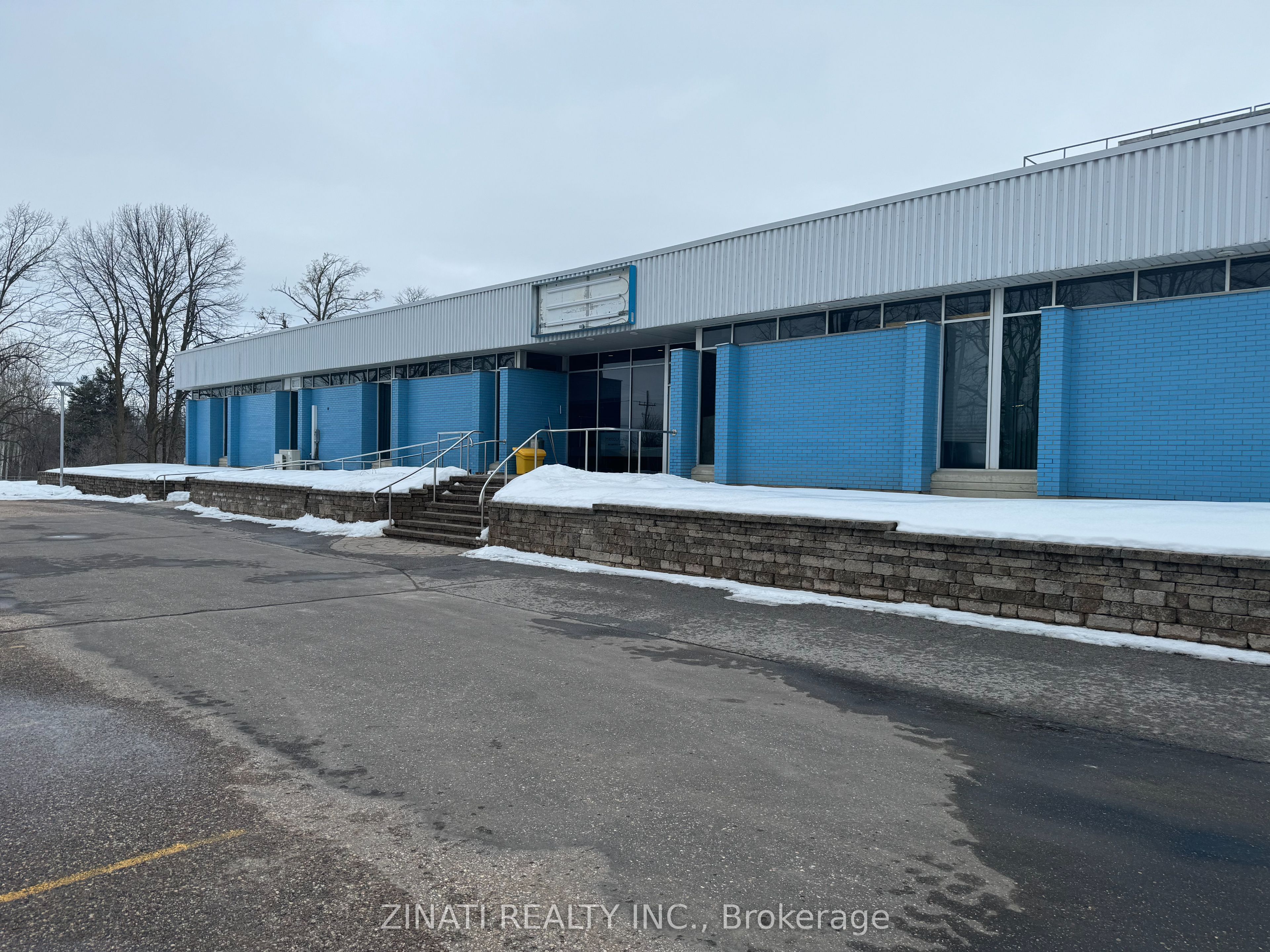 425 Mccartney Street Property Photo 4
