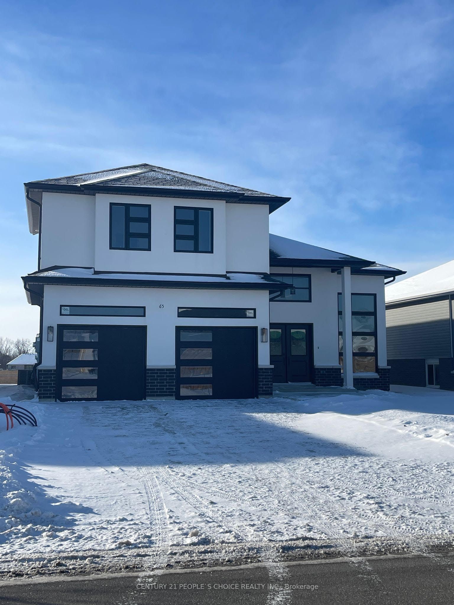 65 Kingsbridge Drive Property Photo