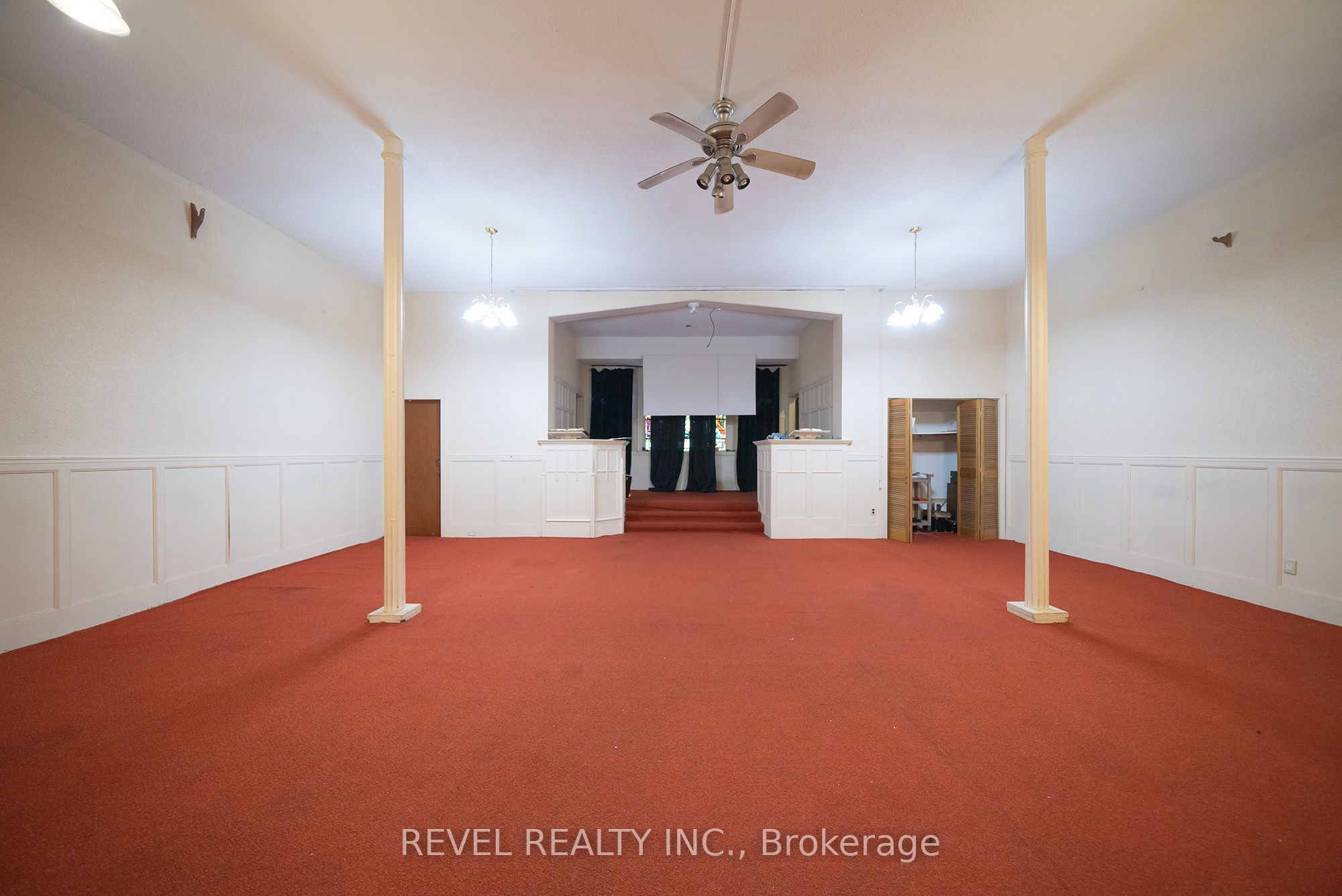 360 Colborne Street Property Photo 11
