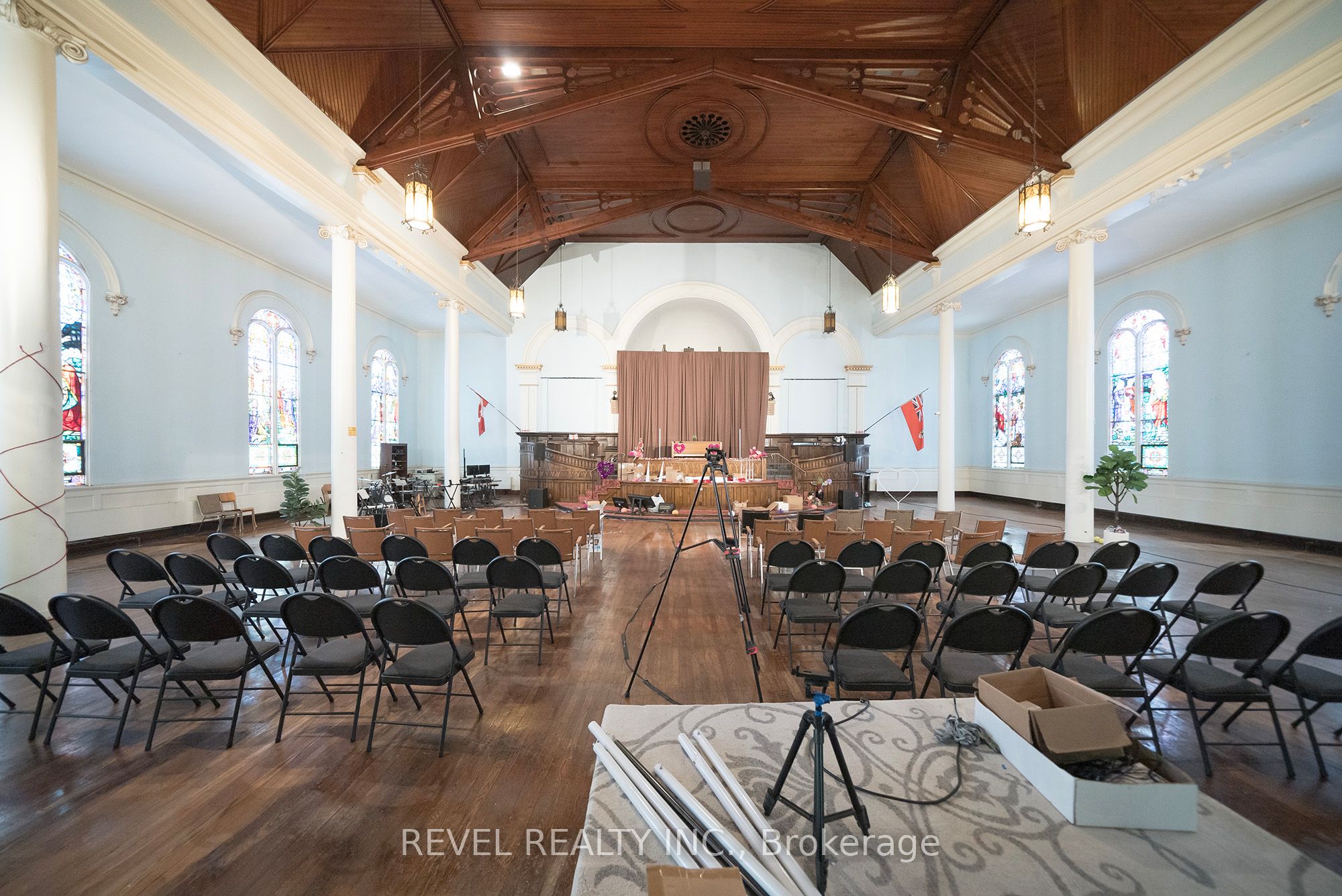 360 Colborne Street Property Photo 20