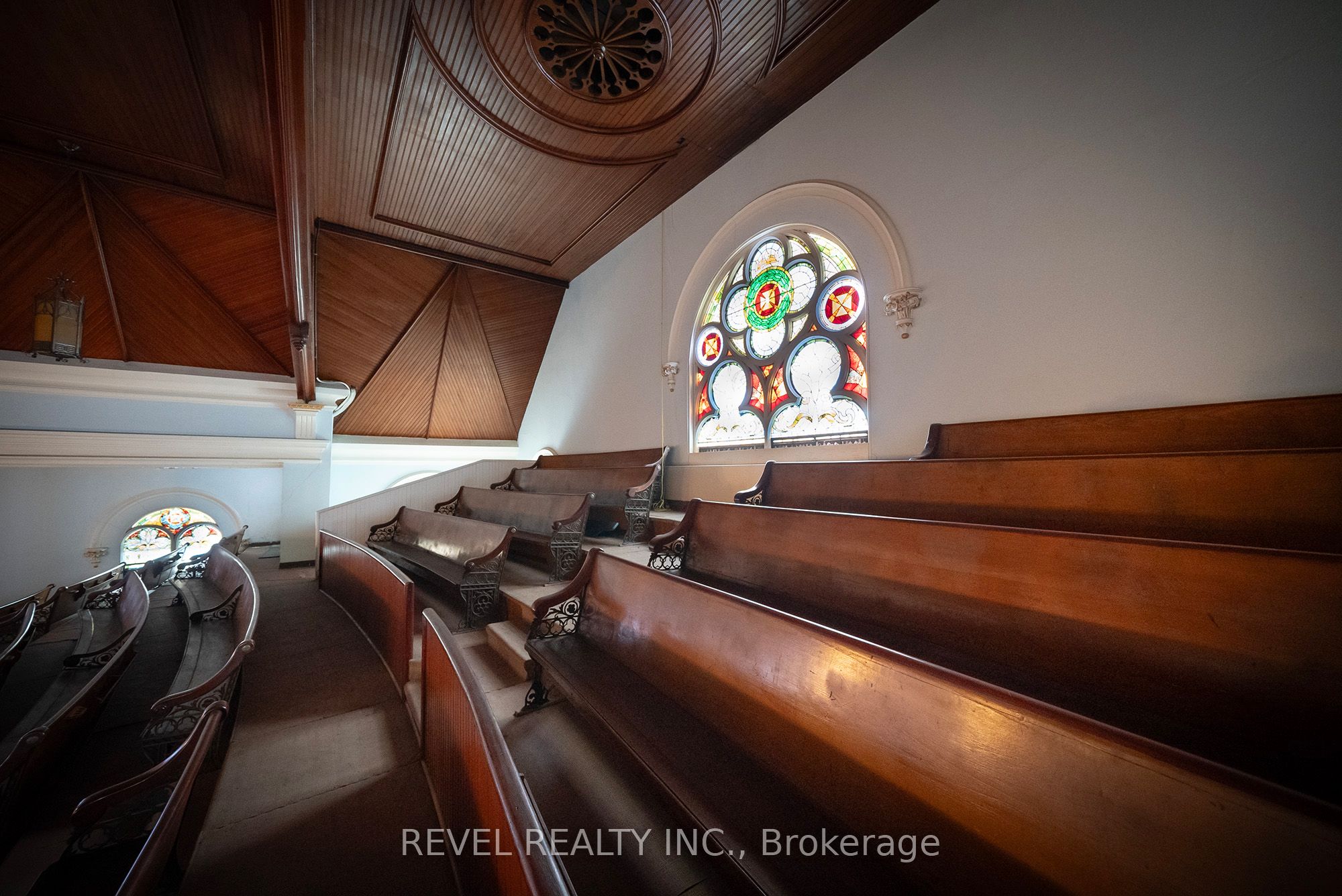 360 Colborne Street Property Photo 23