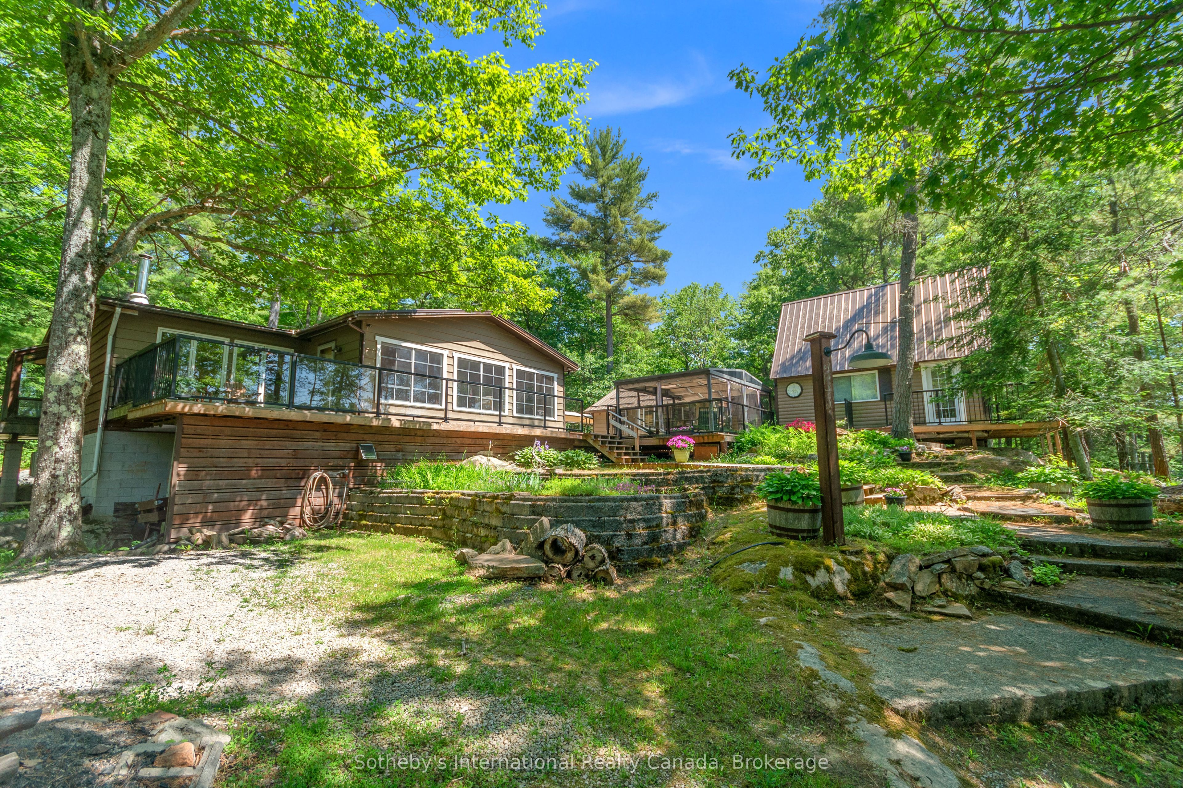38 Sr405 Severn River Property Photo