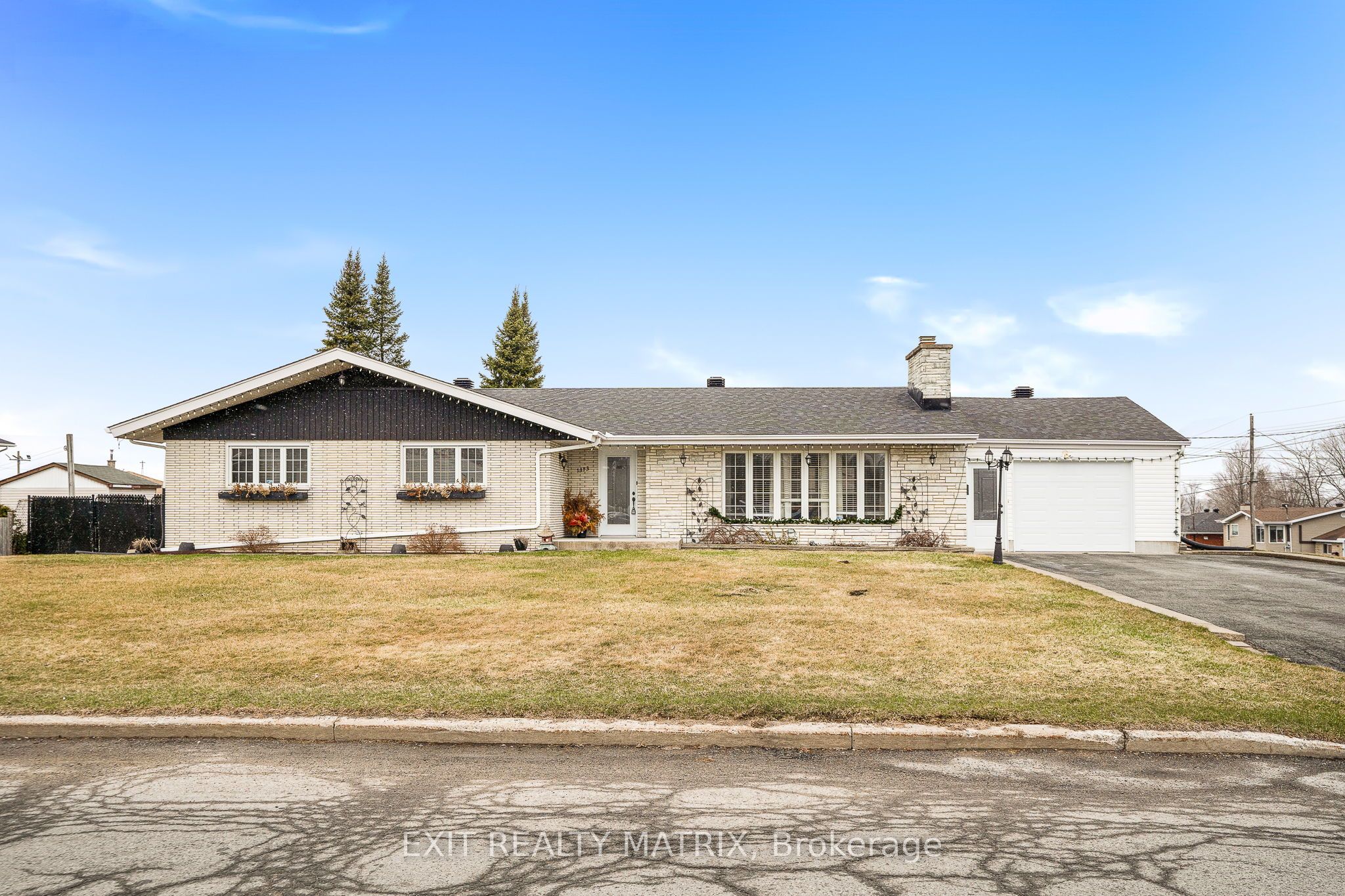 1313 Aberdeen Street Property Photo 2
