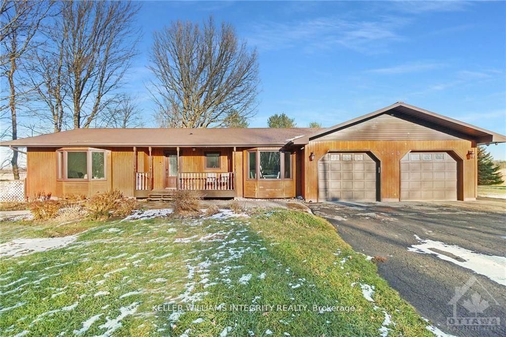 4525 8th Line Road Property Photo