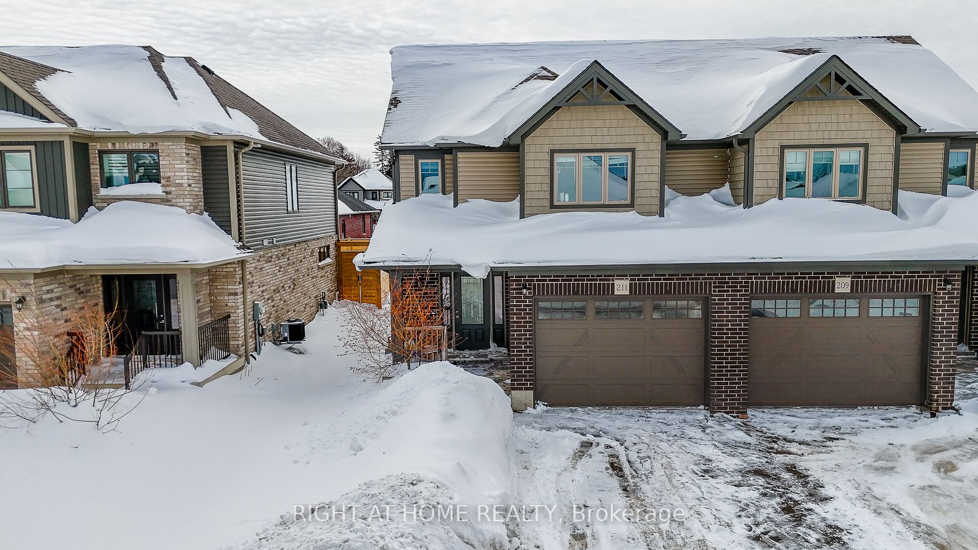 211 Jackson Street Property Photo