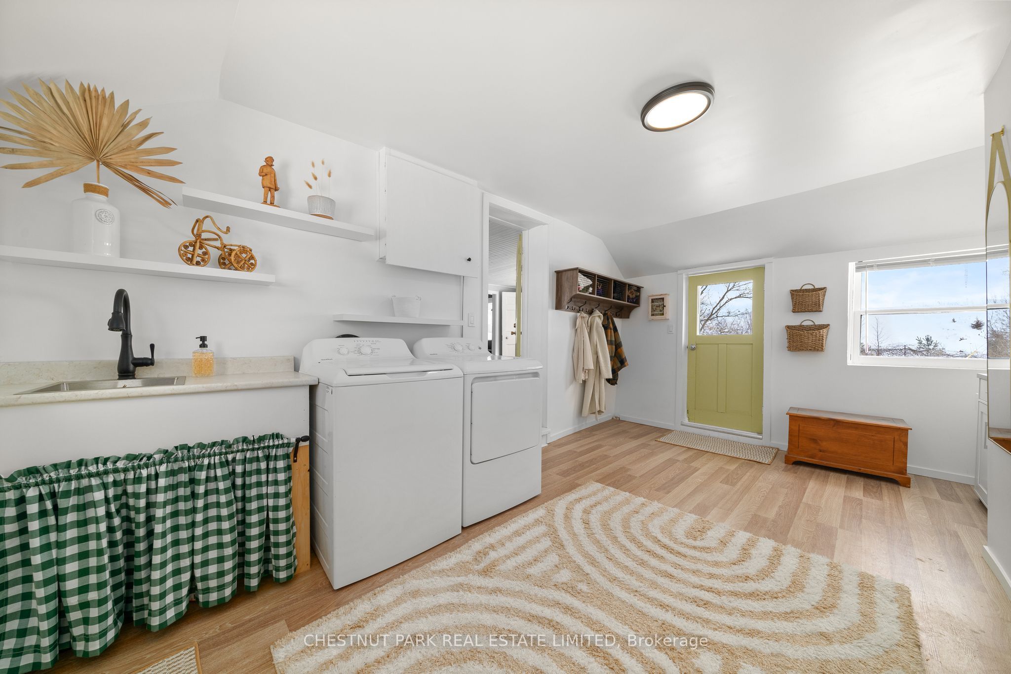 217 Elmbrook Road Property Photo 8