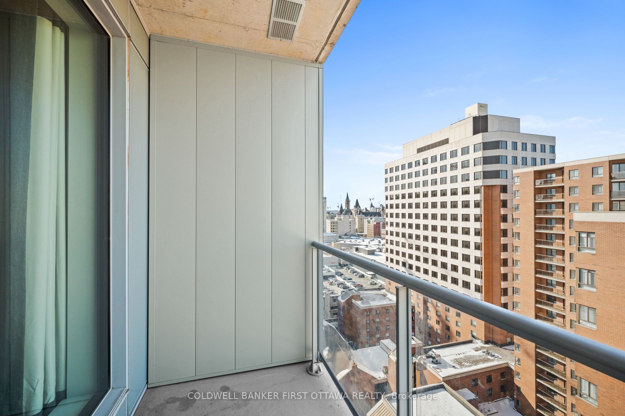 #1605 - 20 Daly Avenue Property Photo 14