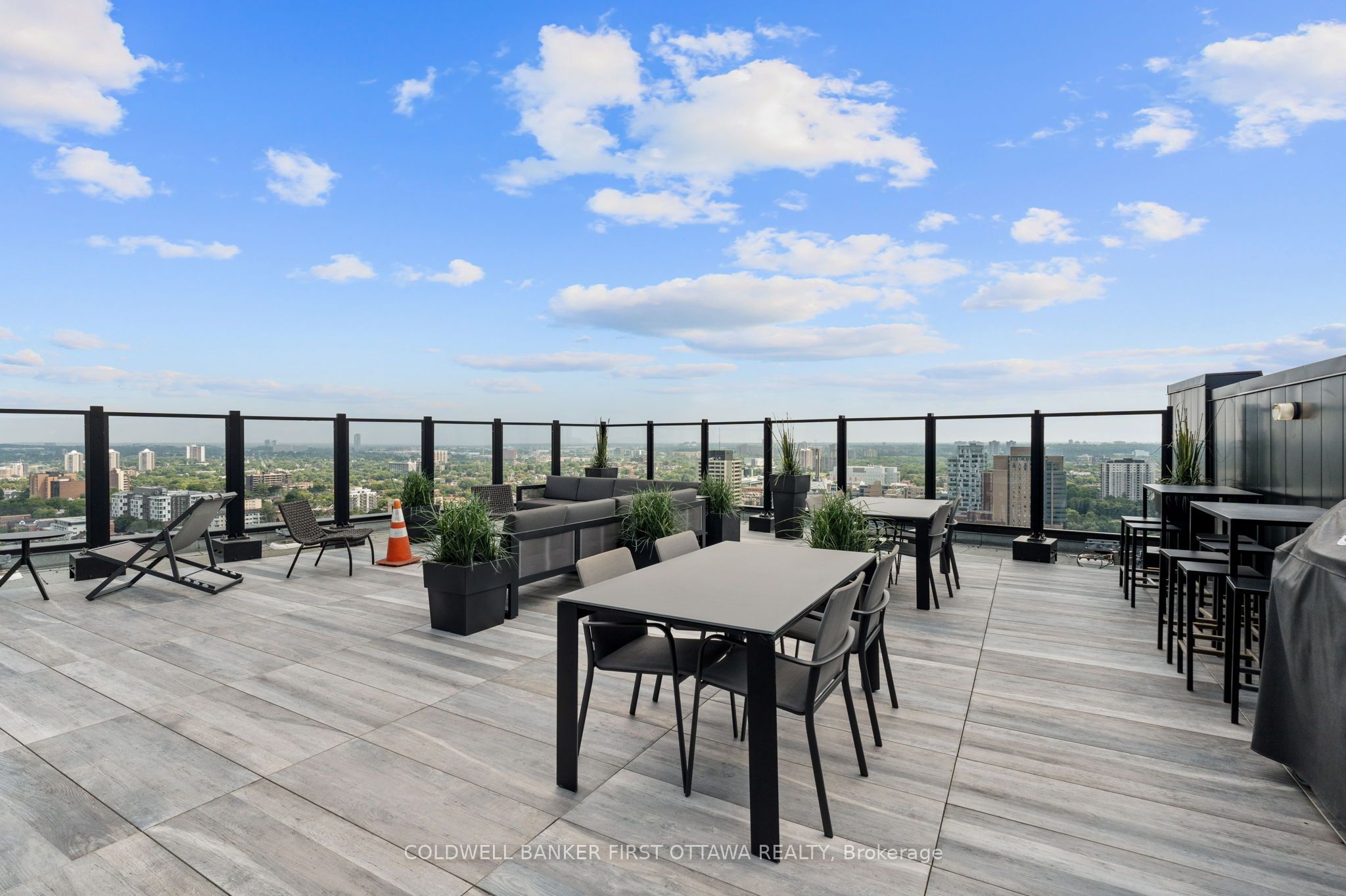 #1605 - 20 Daly Avenue Property Photo 18