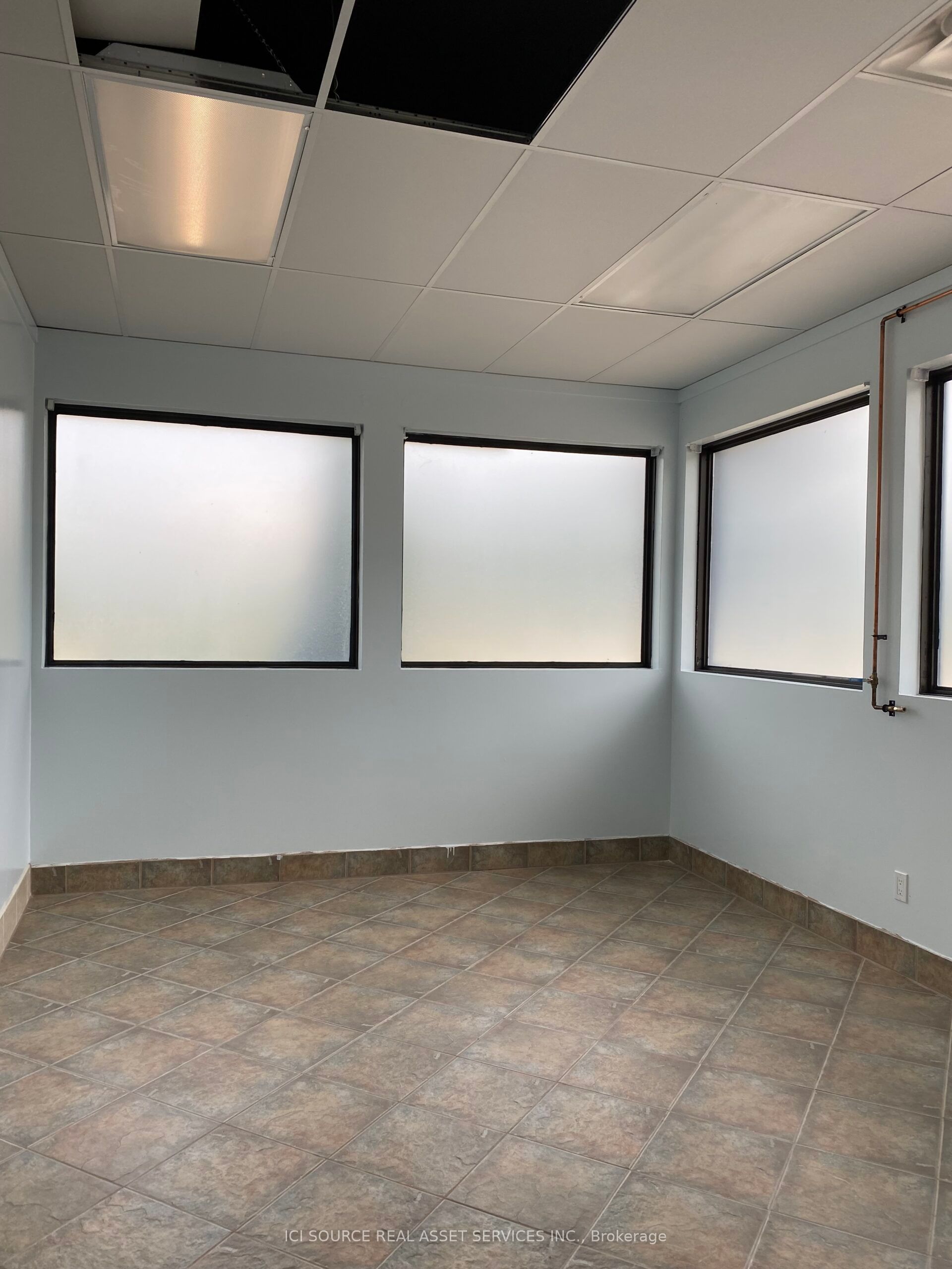 33373 Highway 17 Property Photo 6