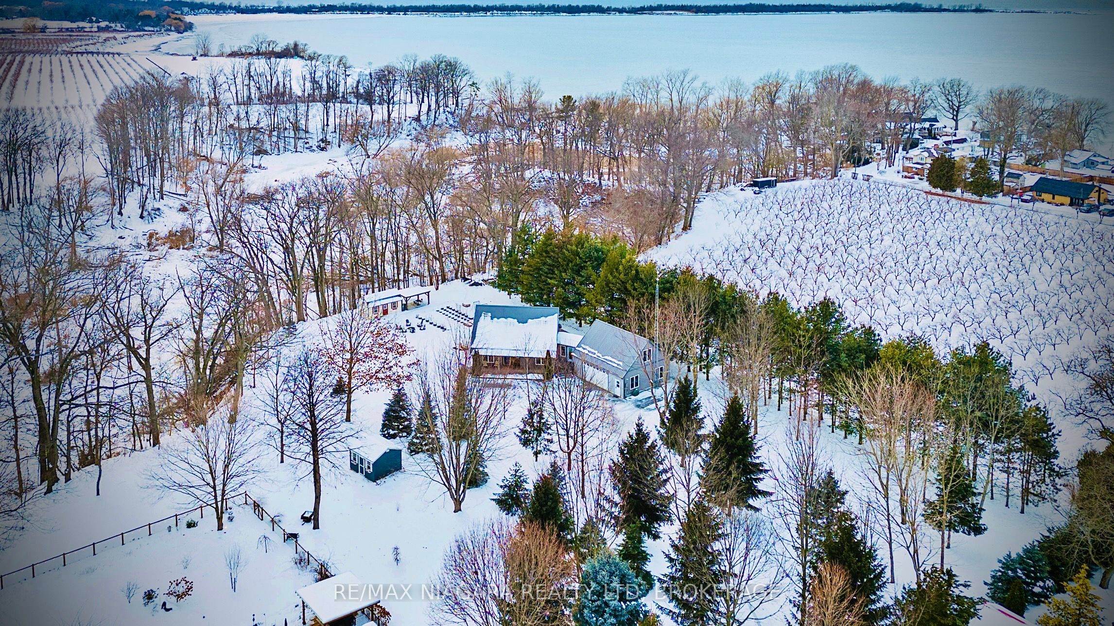 1382 Mcnab Road Property Photo
