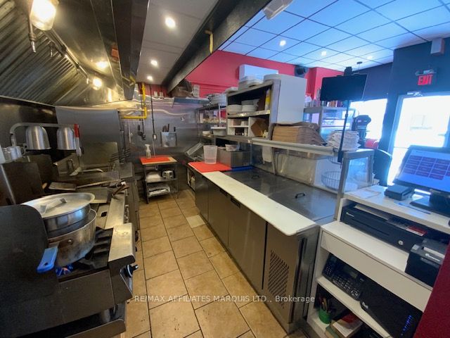309 Pitt Street Property Photo 9