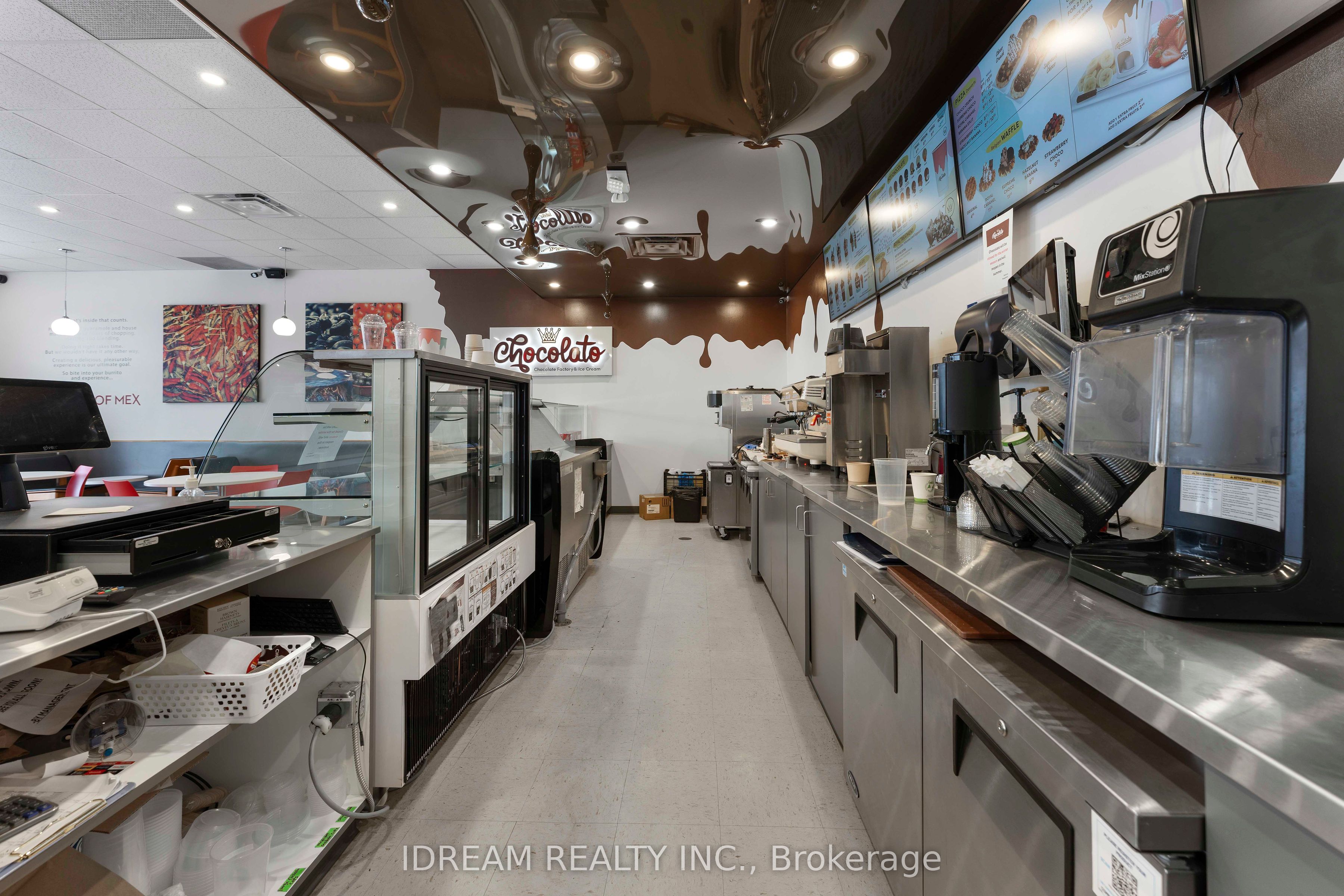 #c - 99 Main Street Property Photo 8