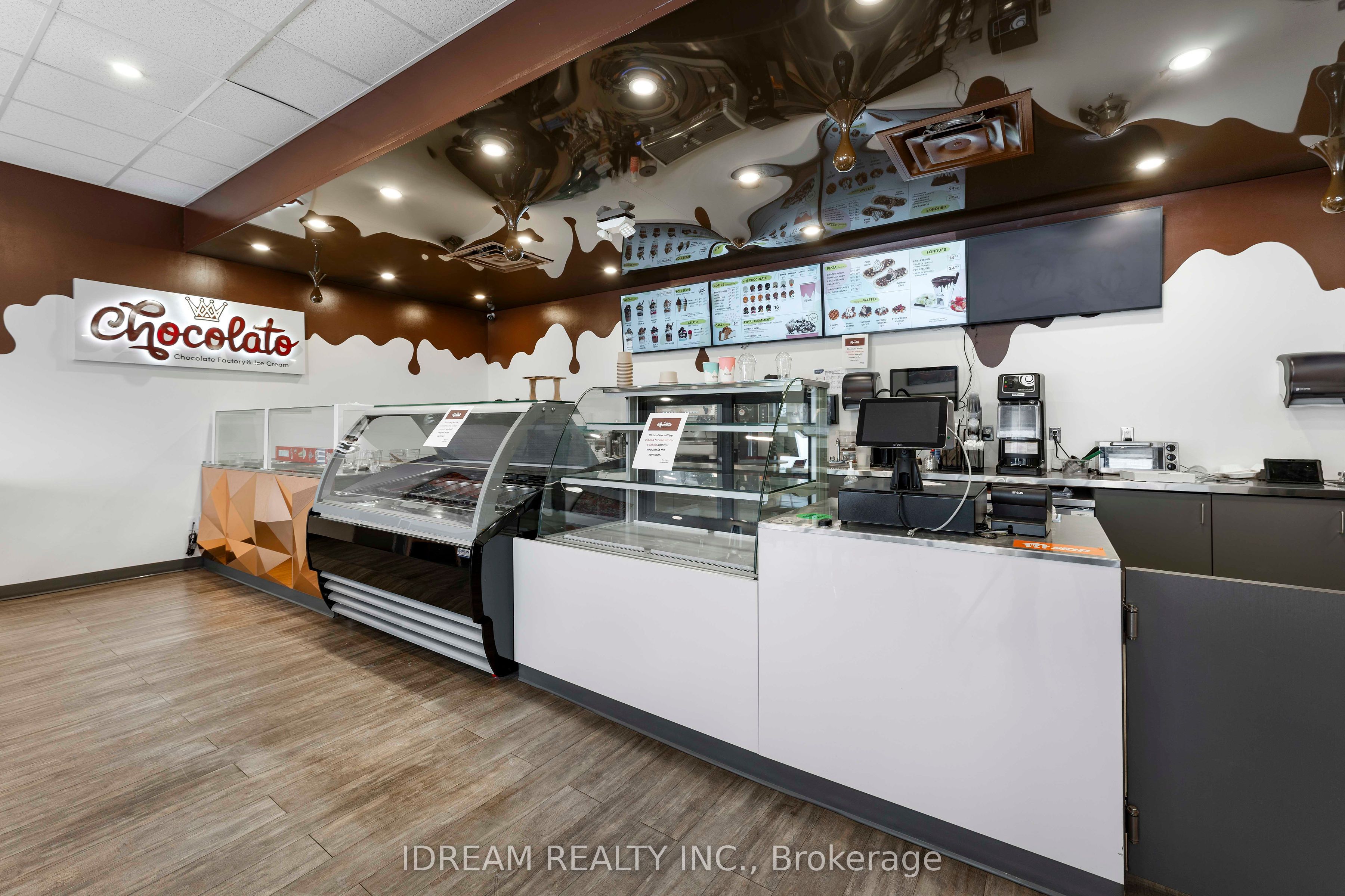 #c - 99 Main Street Property Photo 13