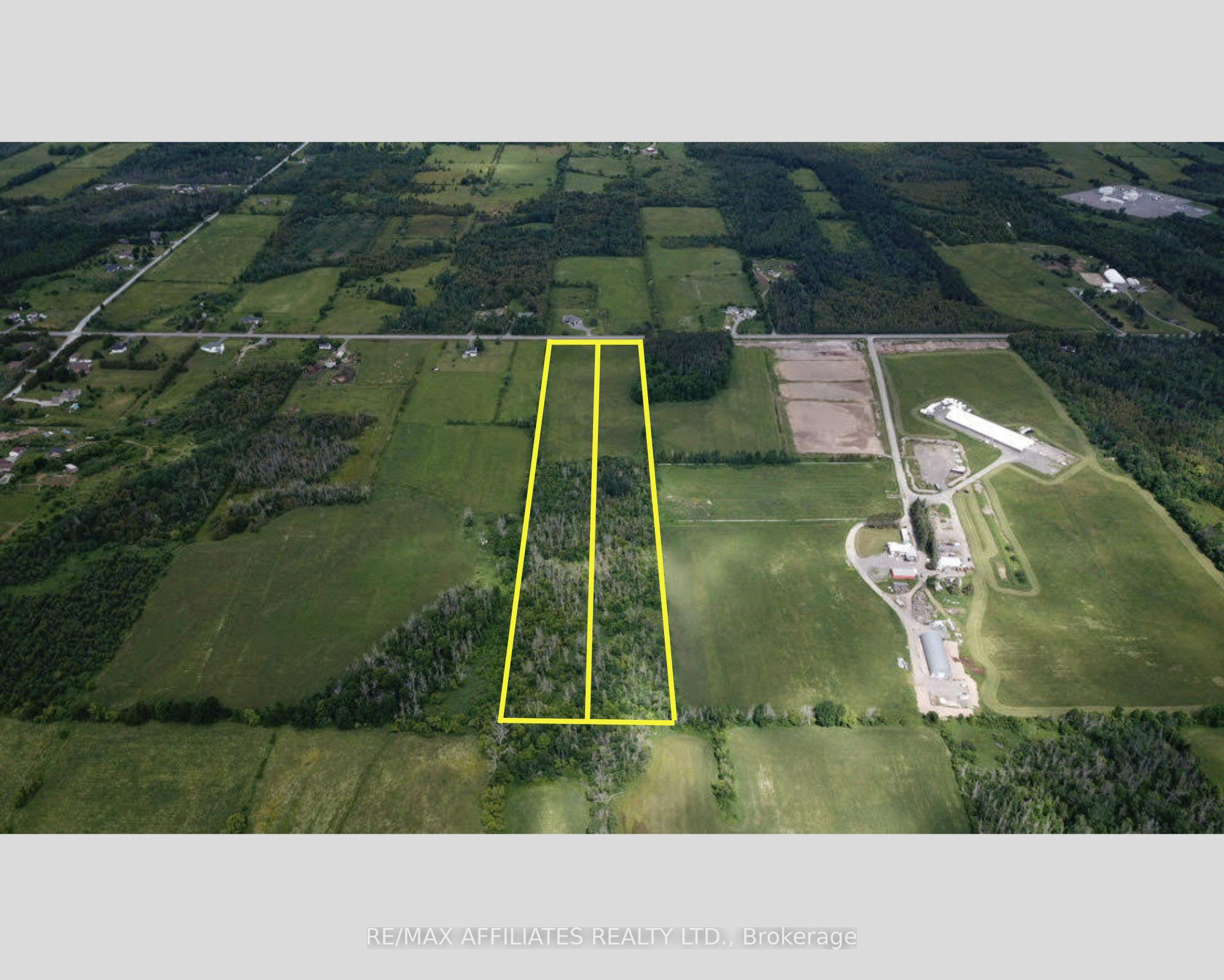 1-6930 Fallowfield Acres Property Photo 6