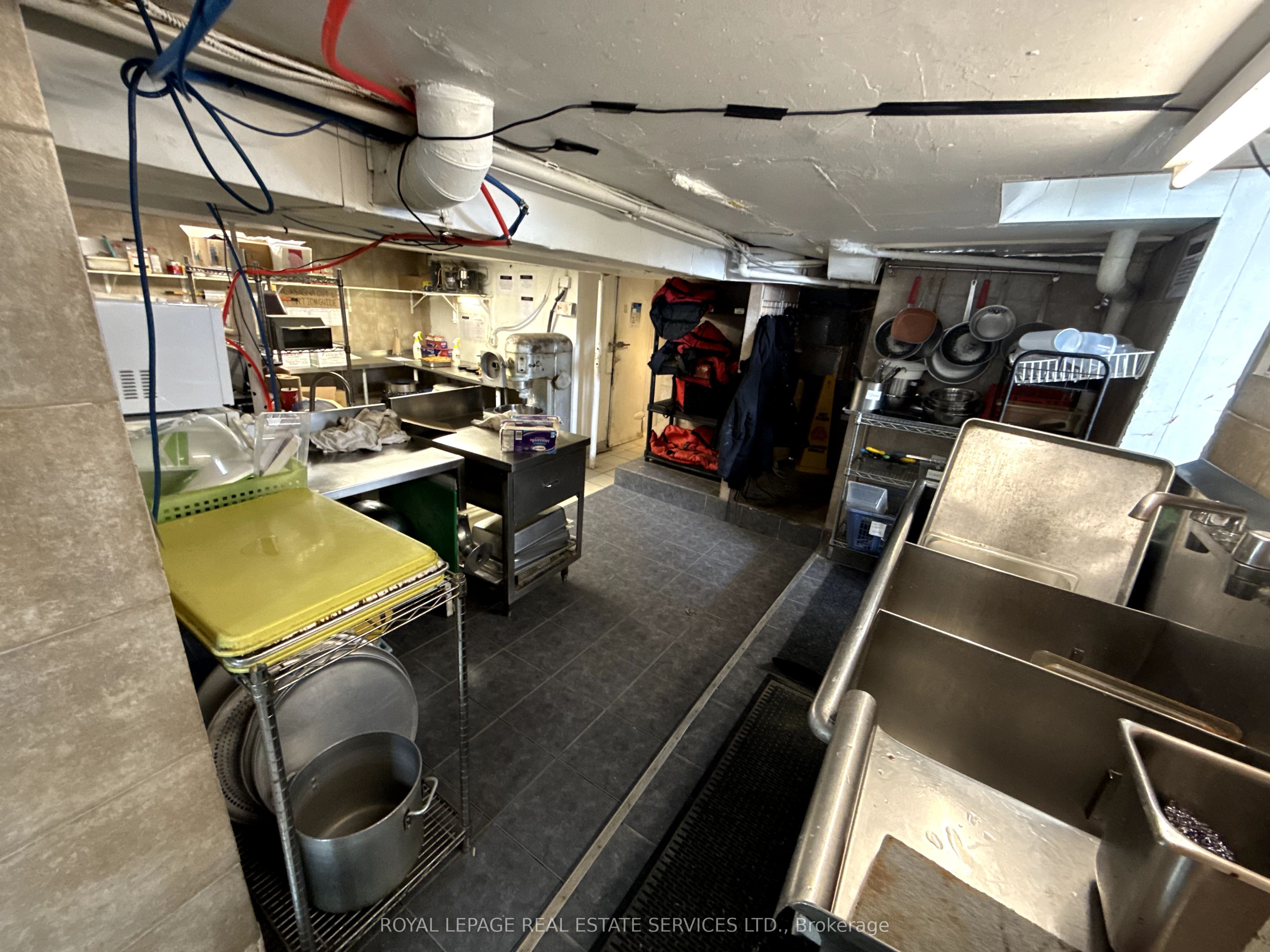 872 Upper Sherman Avenue Property Photo 8