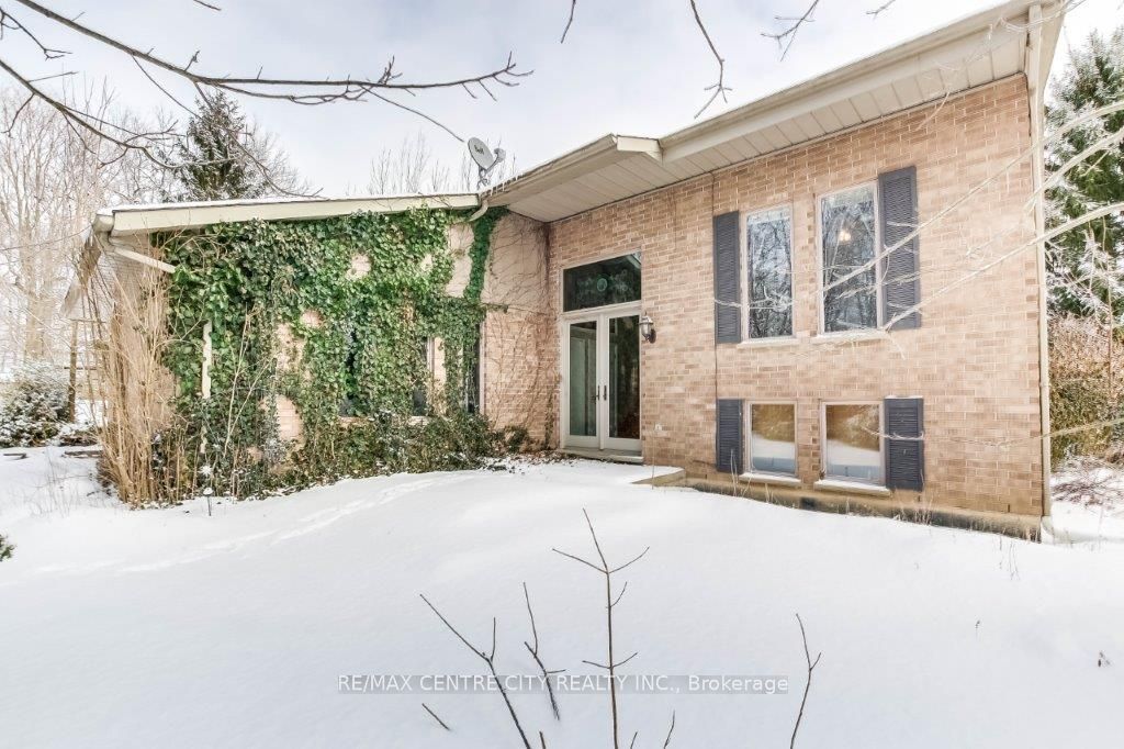 34639 Third Line Property Photo 2