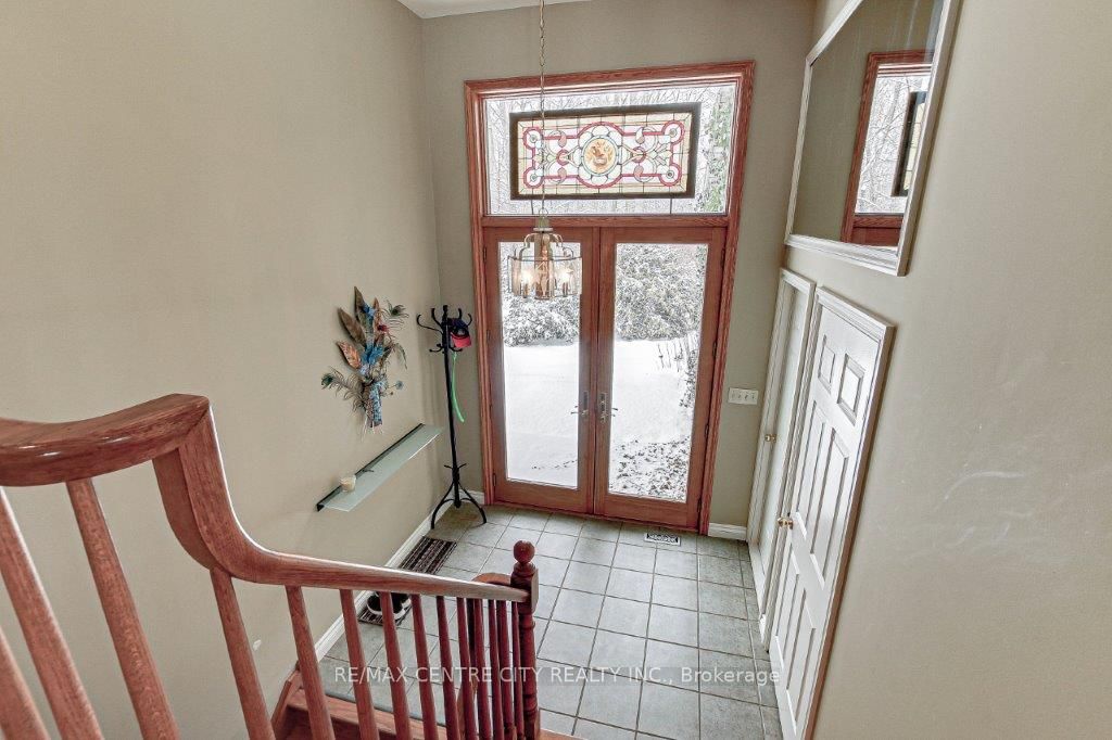 34639 Third Line Property Photo 3