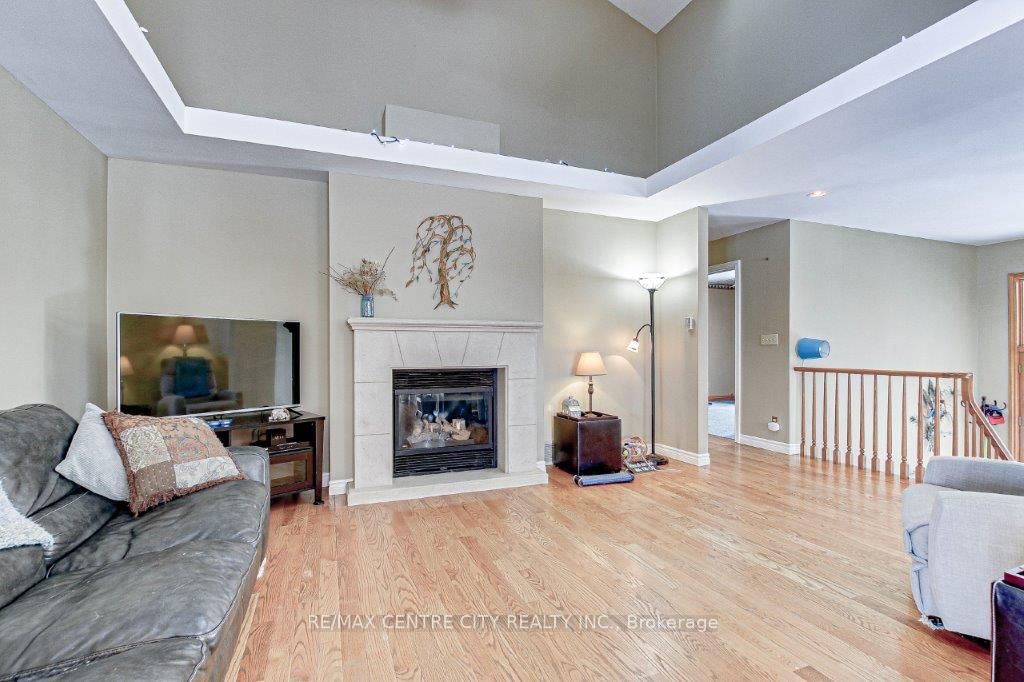34639 Third Line Property Photo 5