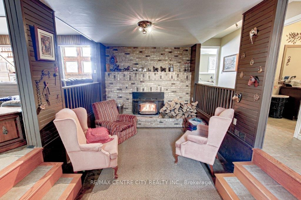 34639 Third Line Property Photo 28
