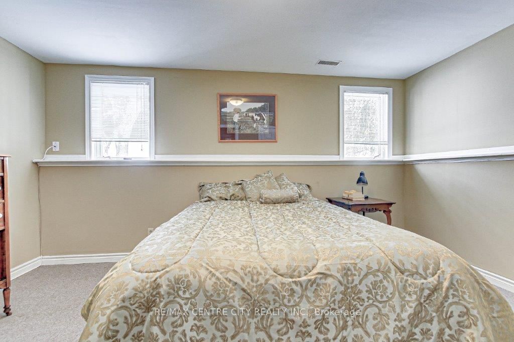 34639 Third Line Property Photo 33
