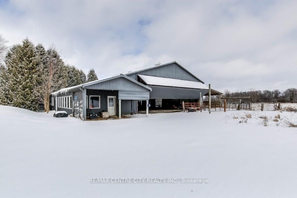 34639 Third Line Property Photo 42