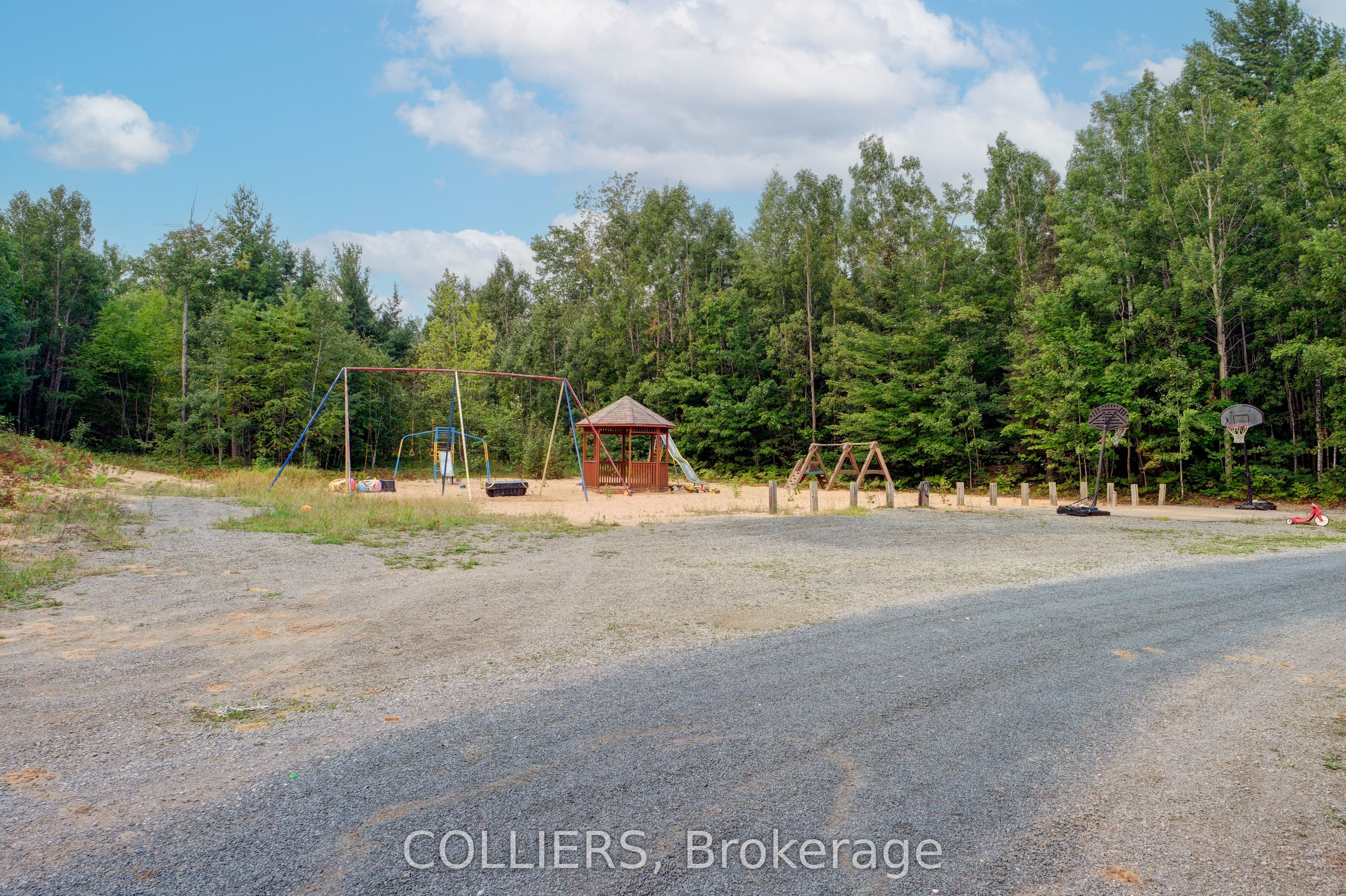 574 Property Photo 9