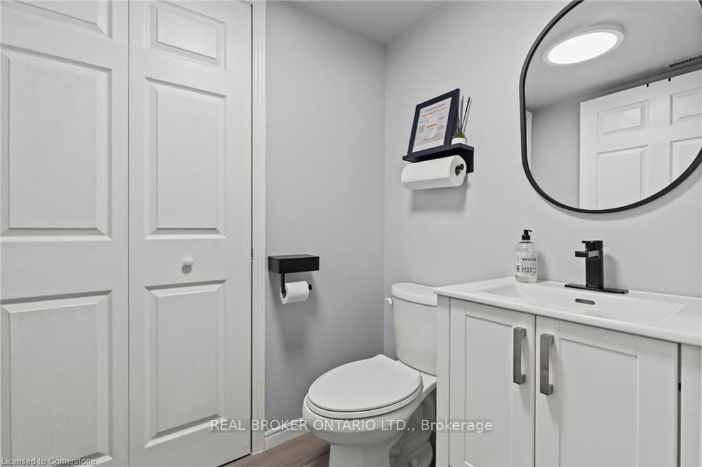 #34 - 1070 Stone Church Road Property Photo 13