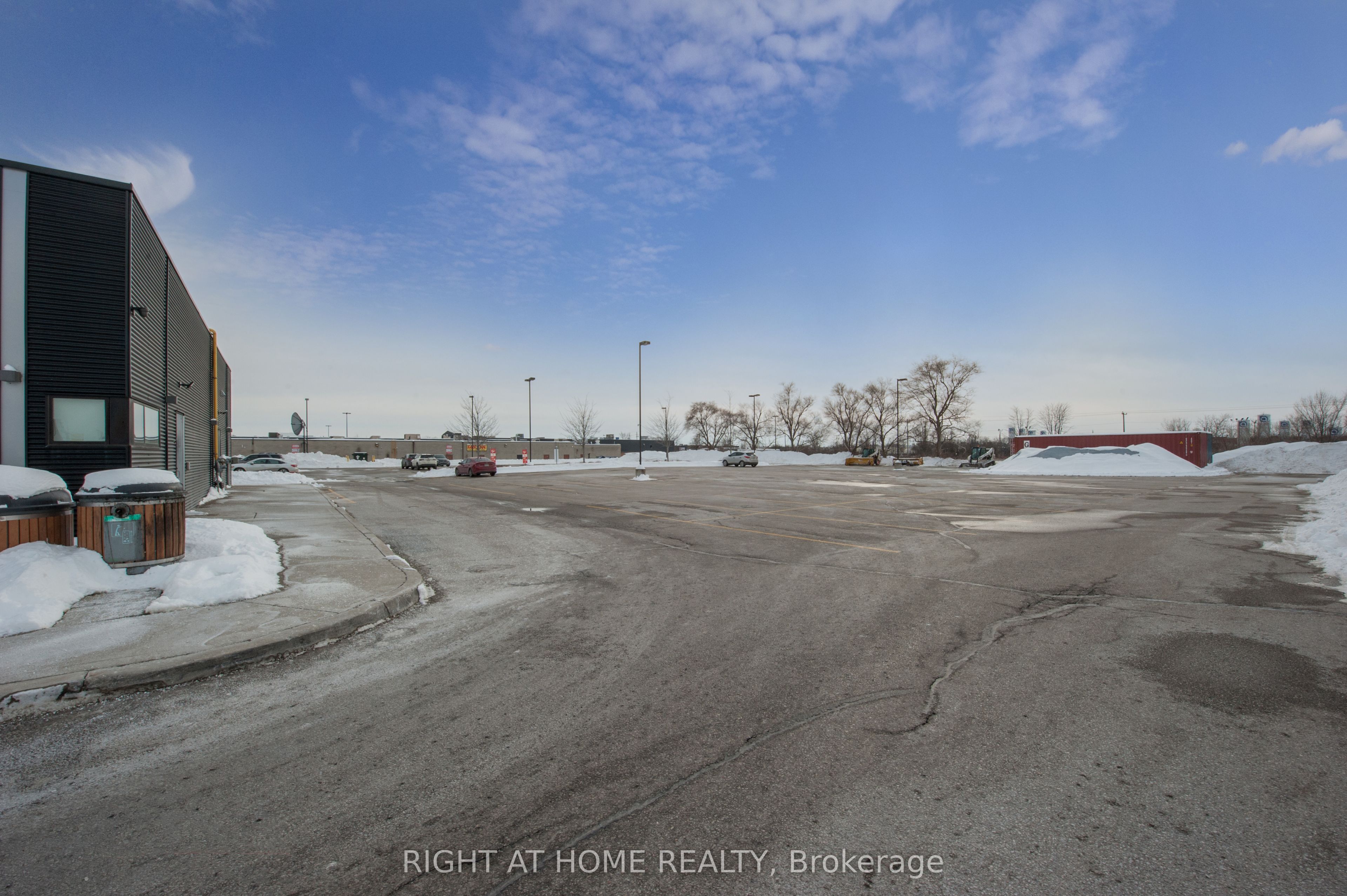 510 Hespeler Road Property Photo 2